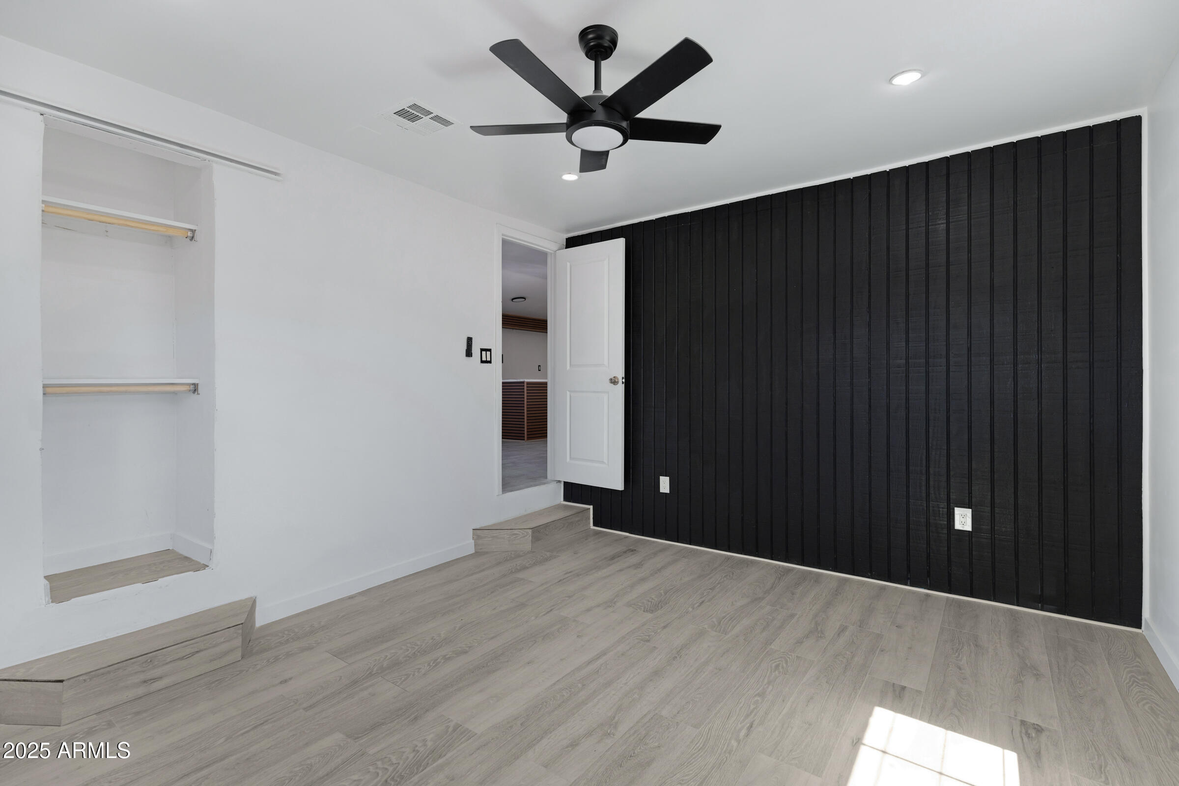 1650 S Arizona Avenue, 173