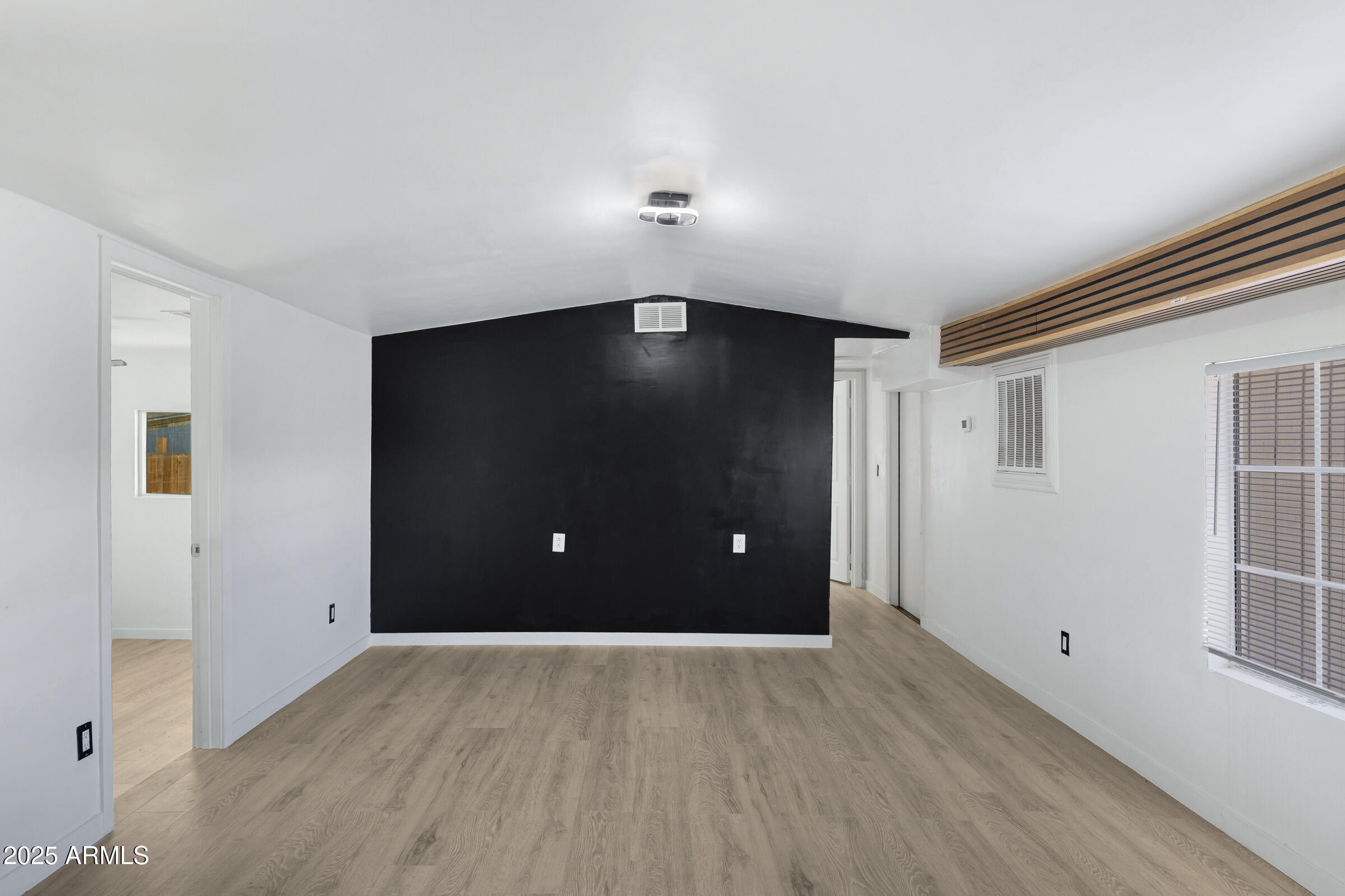 1650 S Arizona Avenue, 173