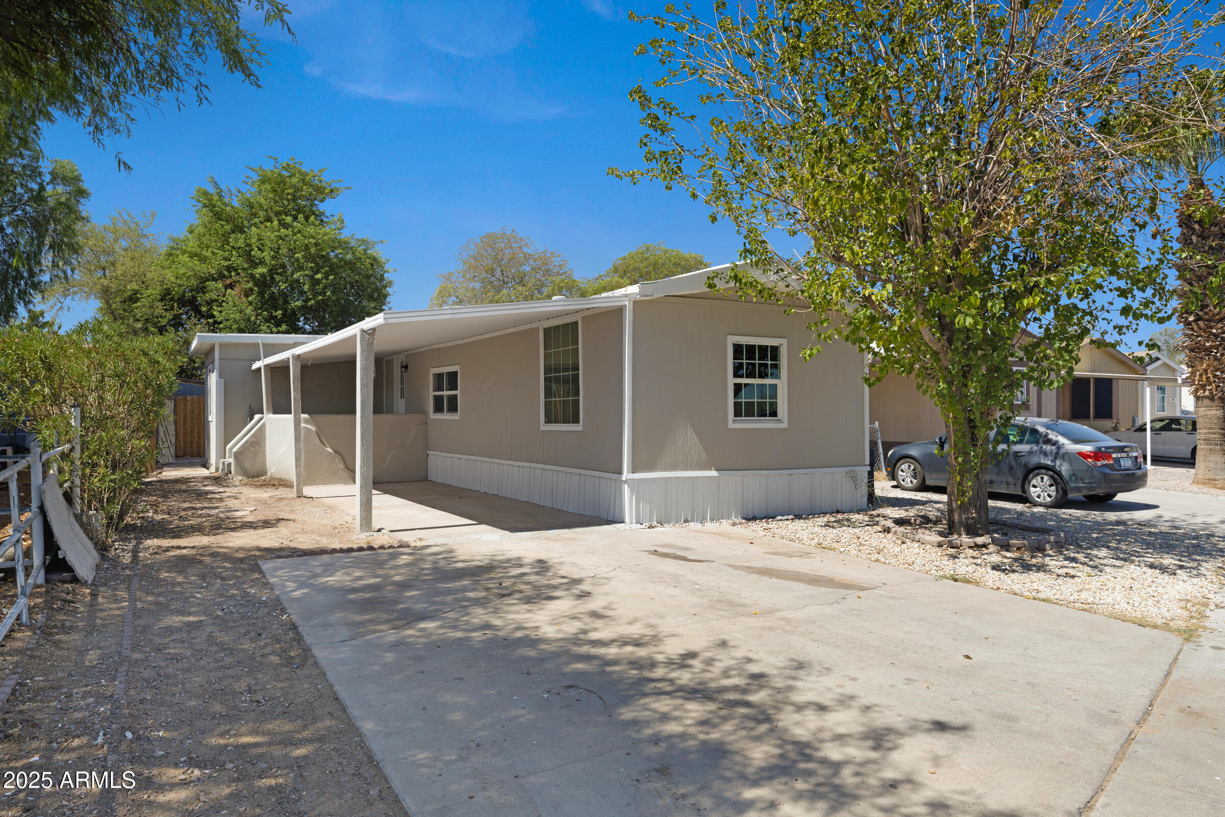 1650 S Arizona Avenue, 173