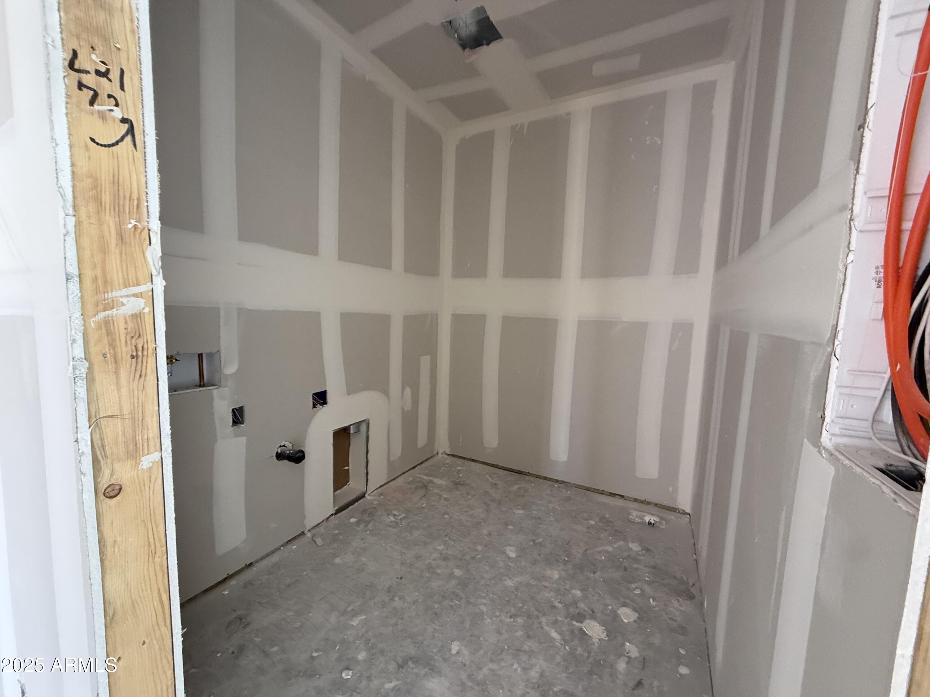 9519 W PARKWAY Drive