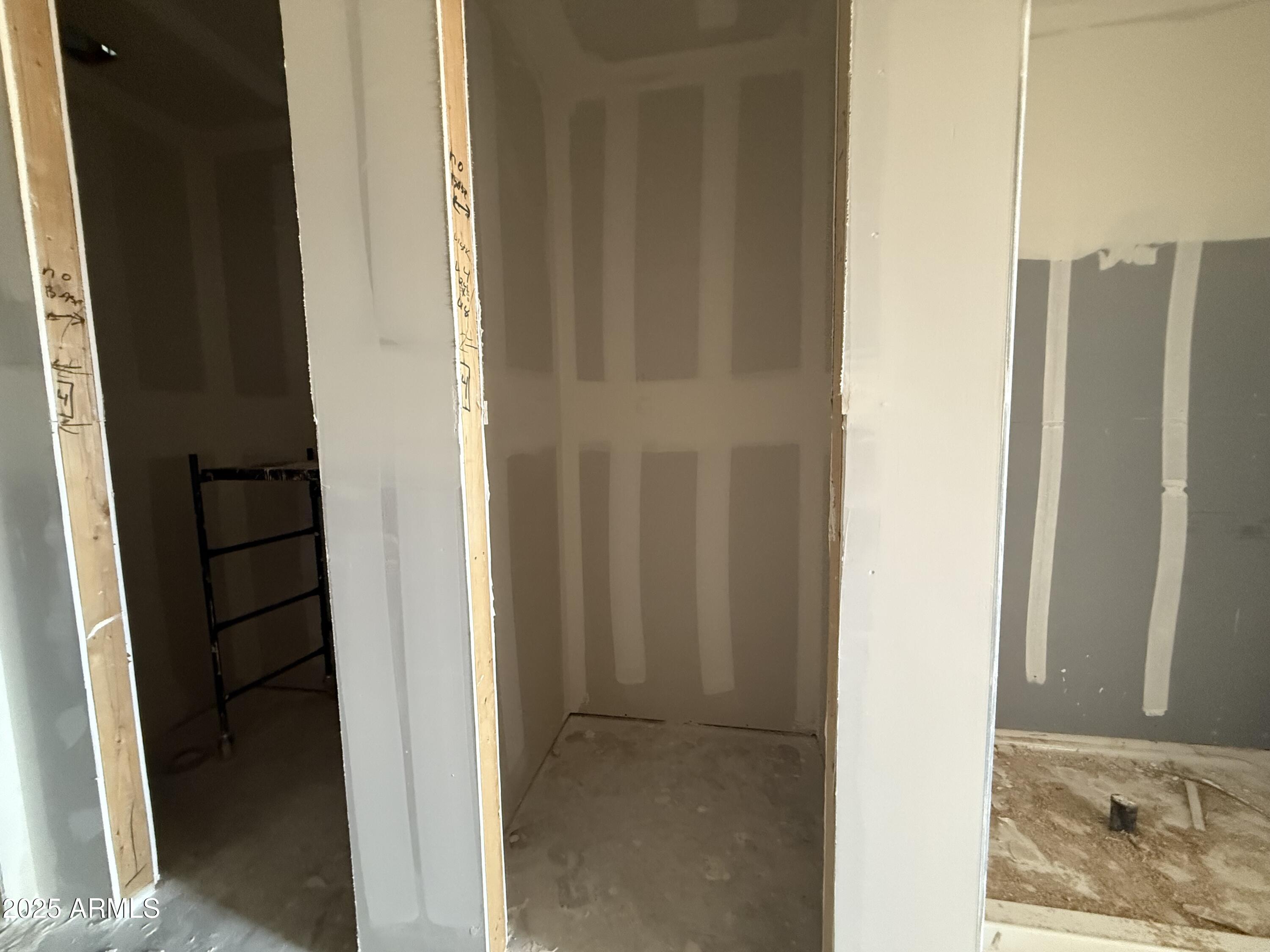 9519 W PARKWAY Drive