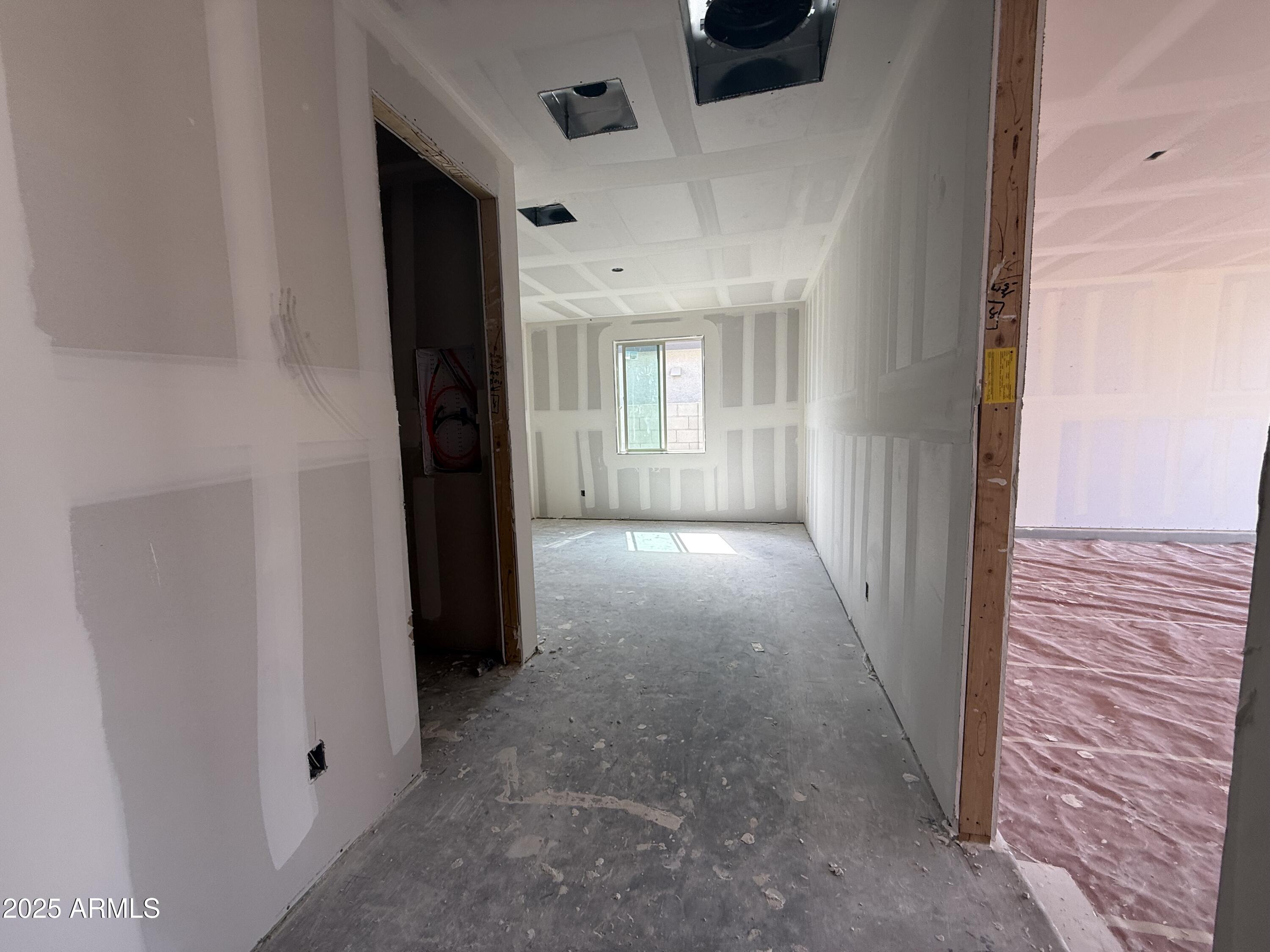 9519 W PARKWAY Drive