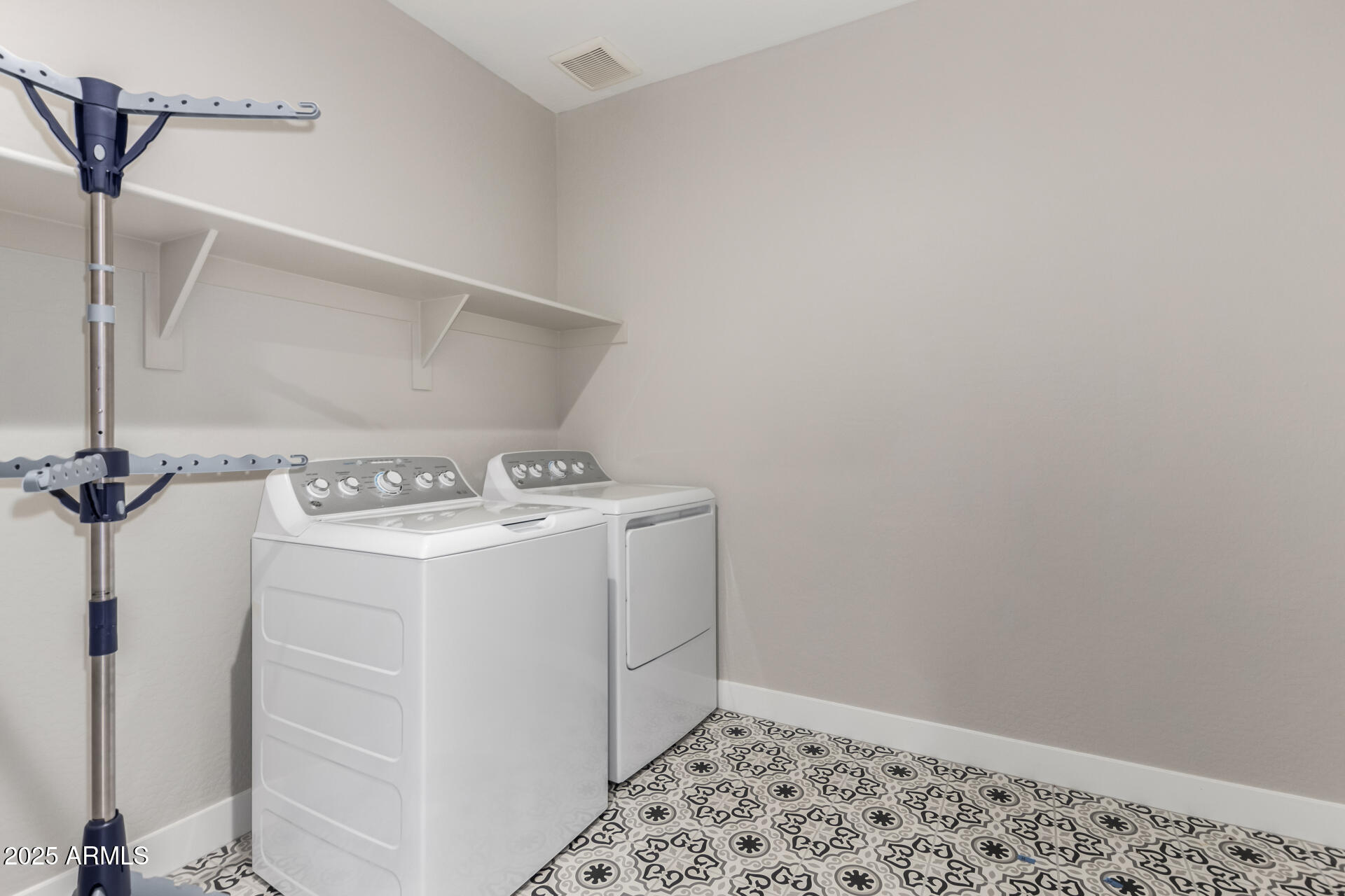 22386 N DANIEL Drive