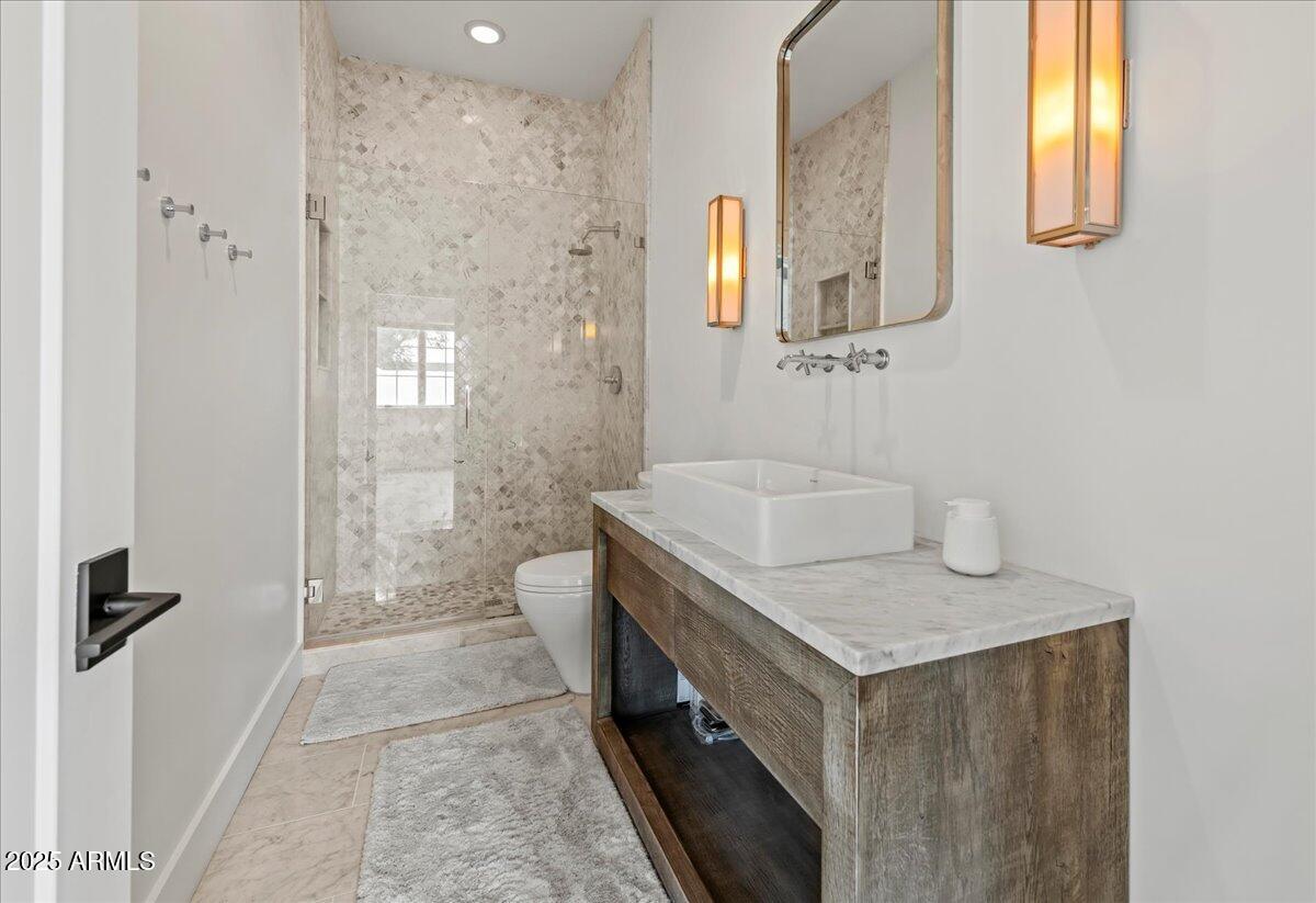 4569 E Lafayette Boulevard