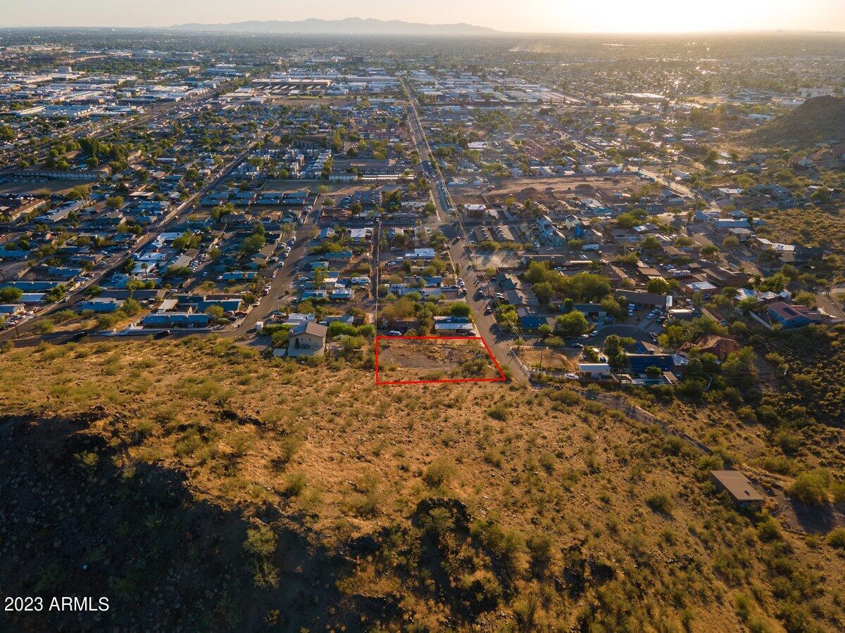 1265 W DESERT COVE Avenue, -