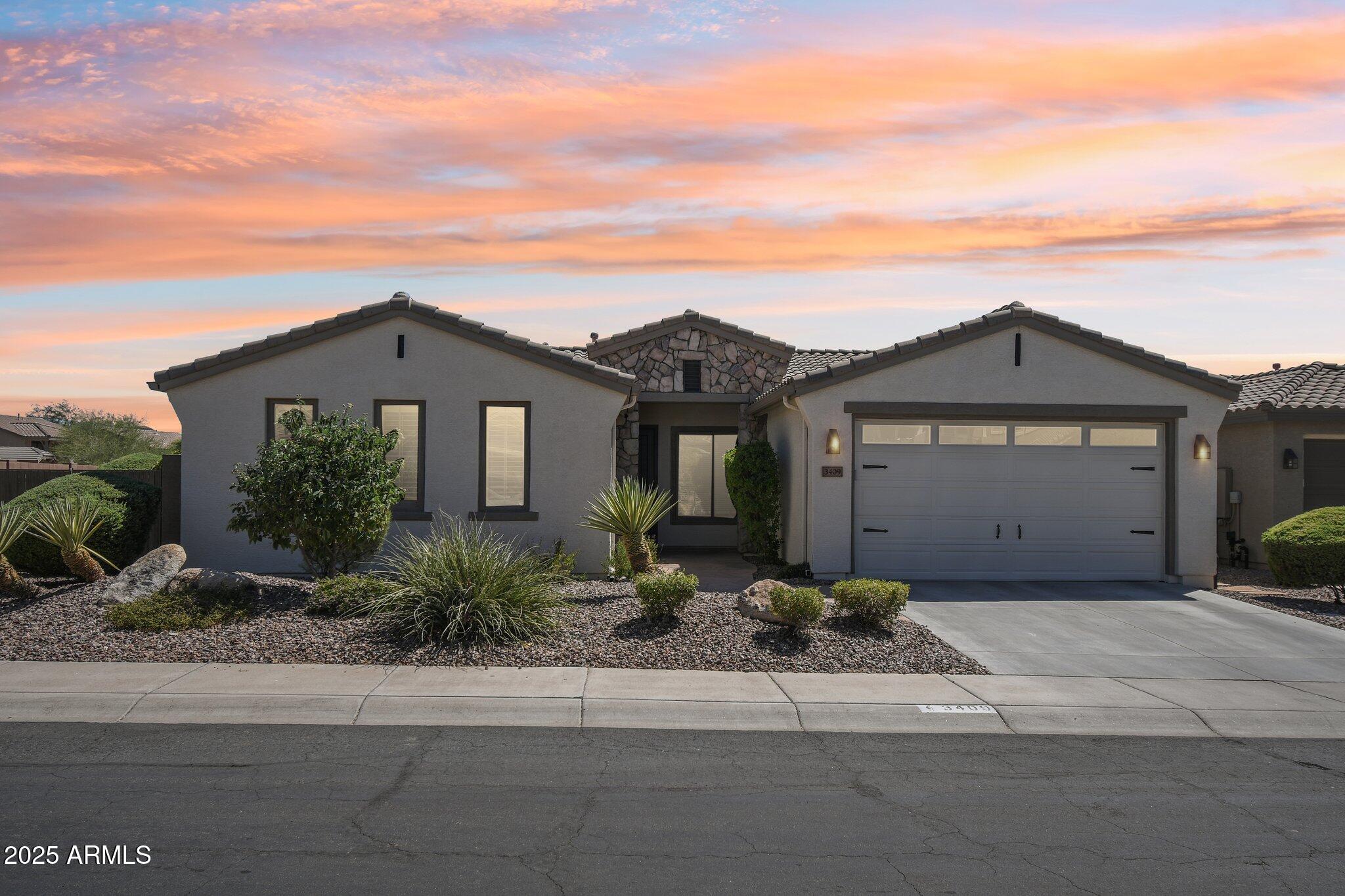 3409 W Warren Drive