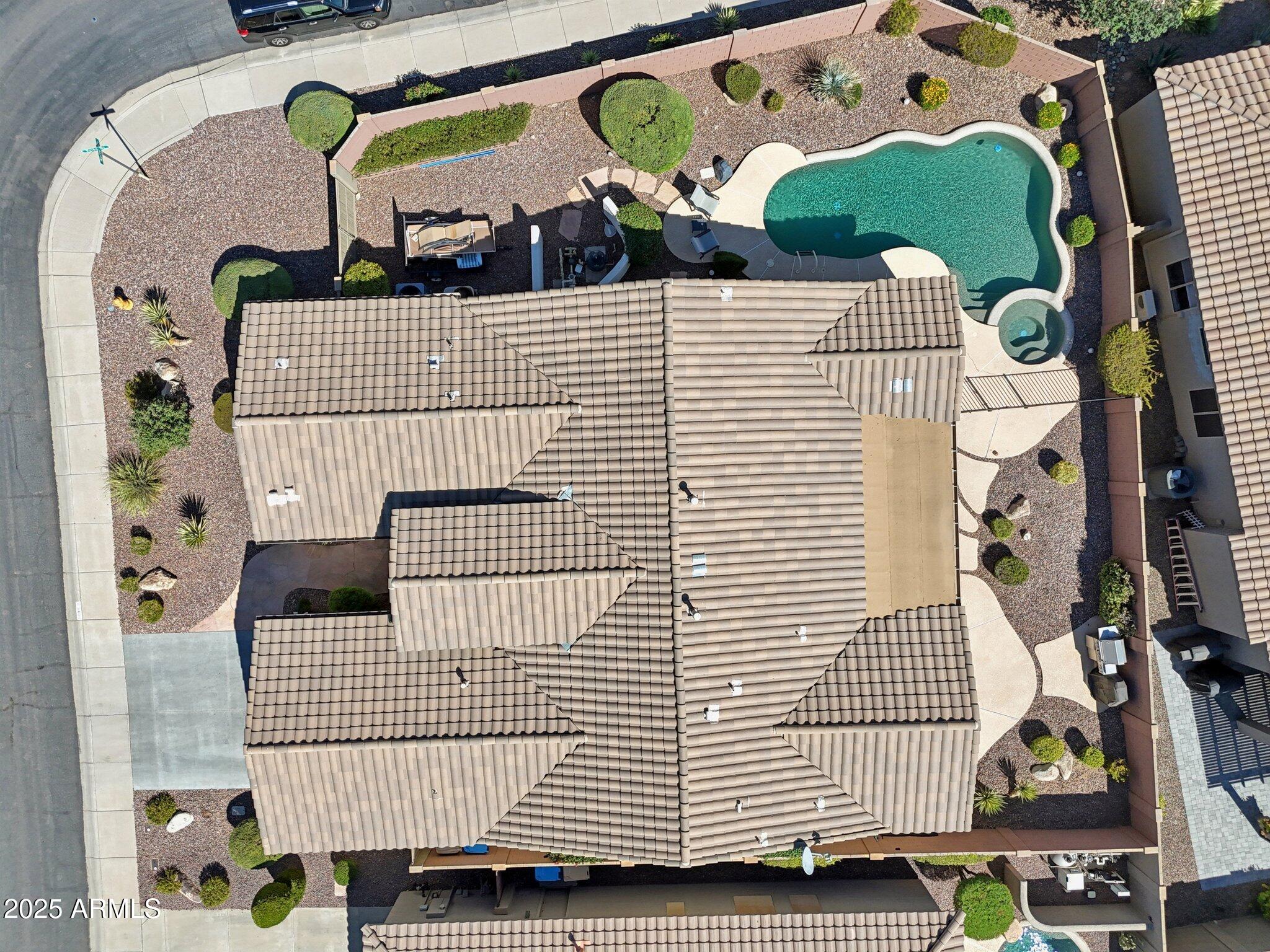 3409 W Warren Drive