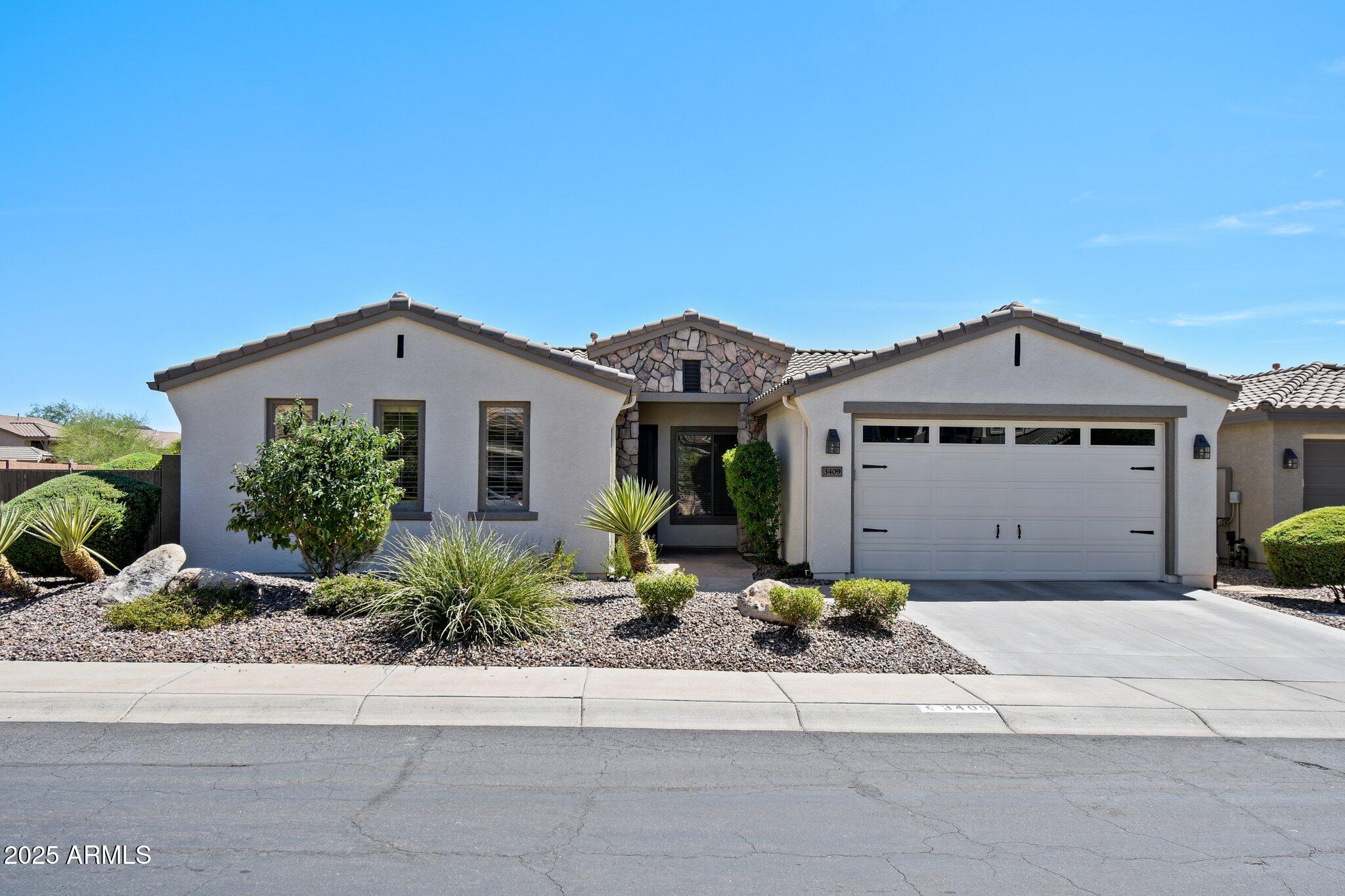 3409 W Warren Drive