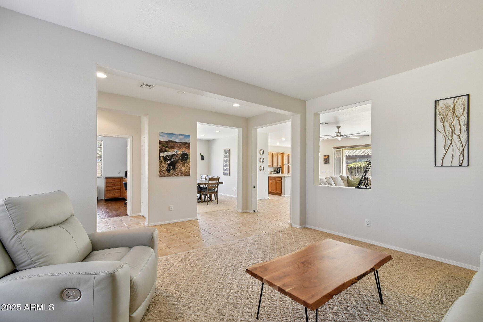 3409 W Warren Drive