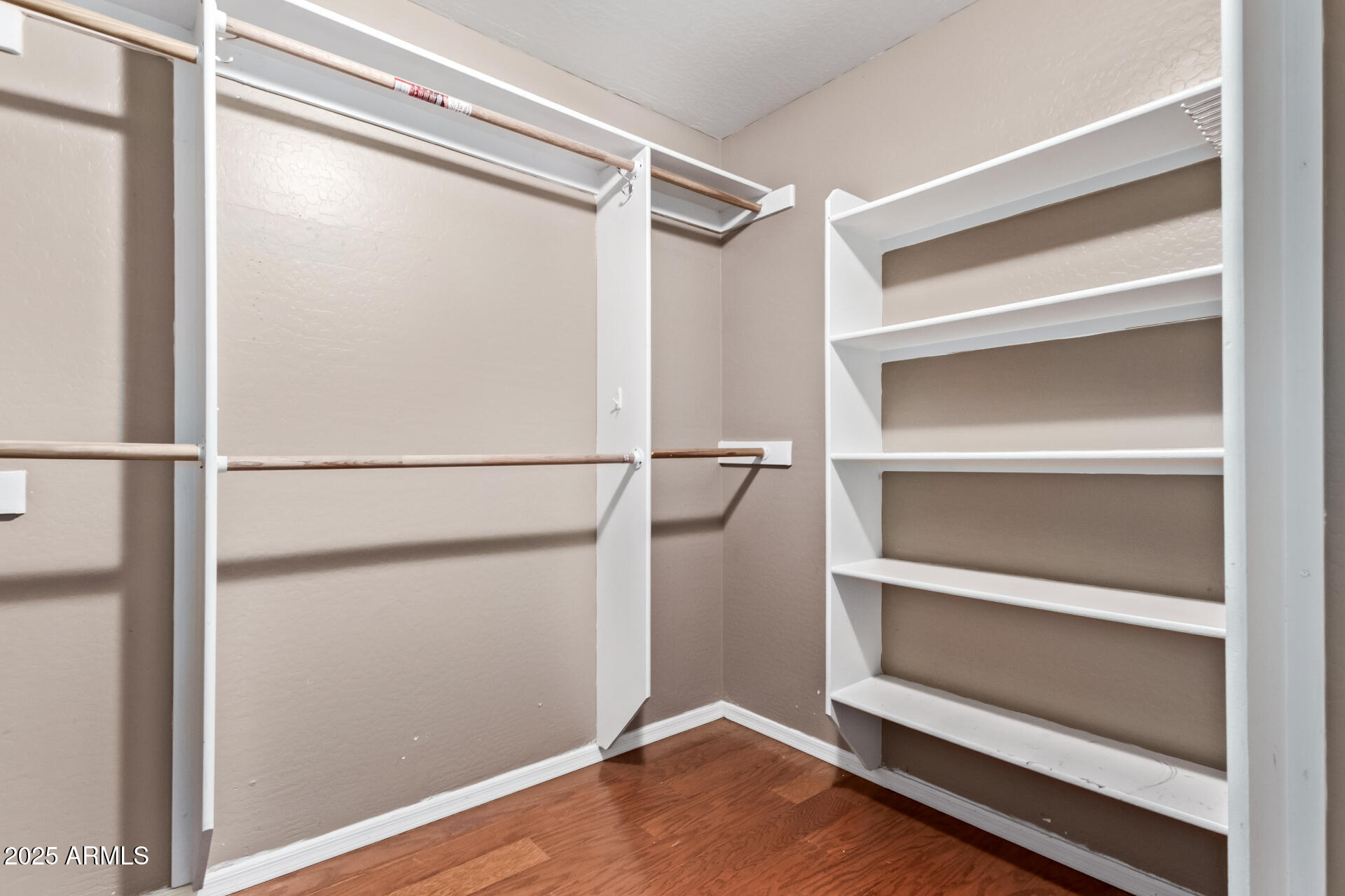 2642 W FLORENTINE Road