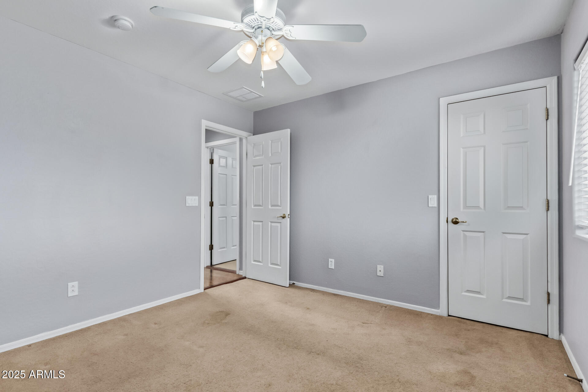 2642 W FLORENTINE Road