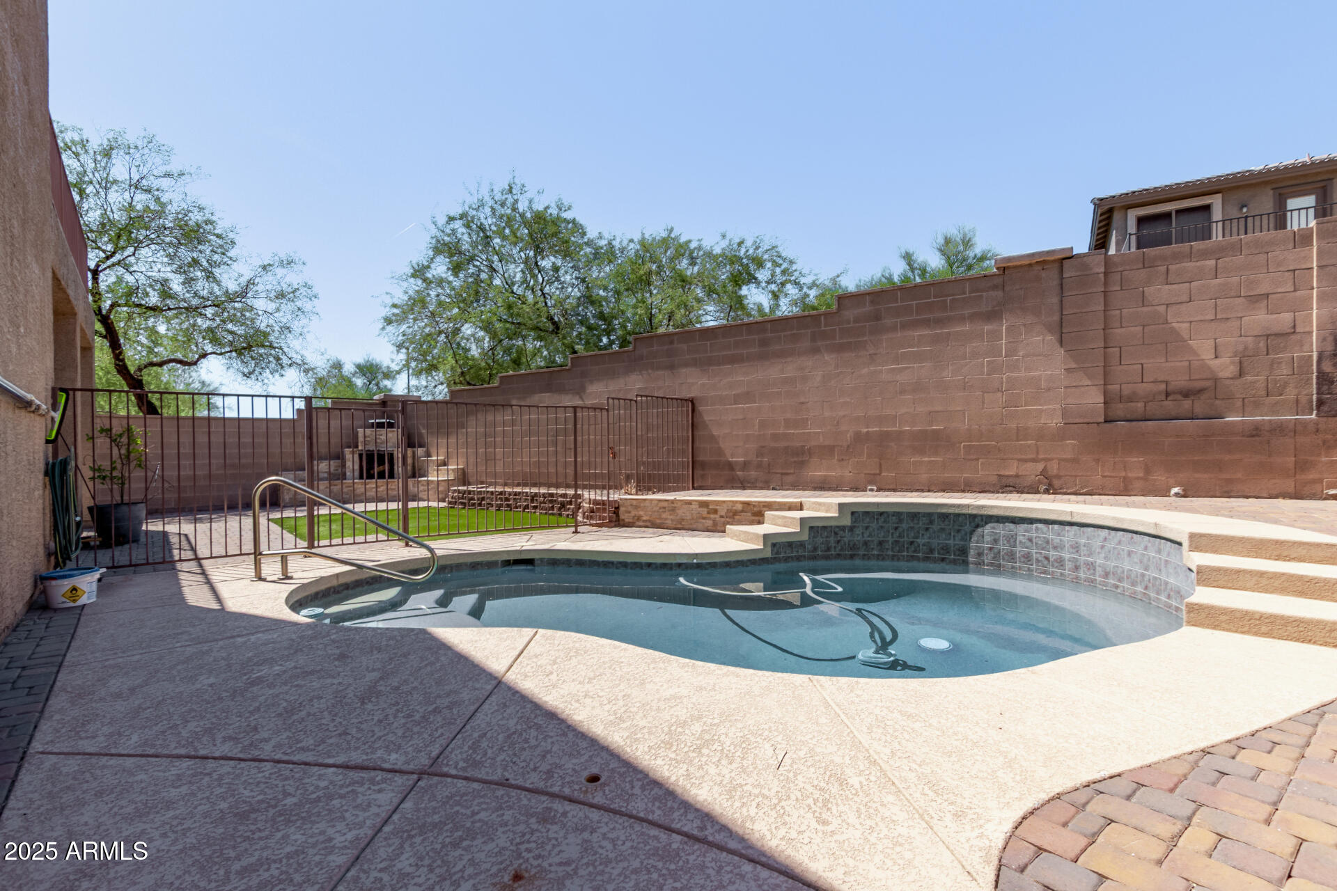 2642 W FLORENTINE Road