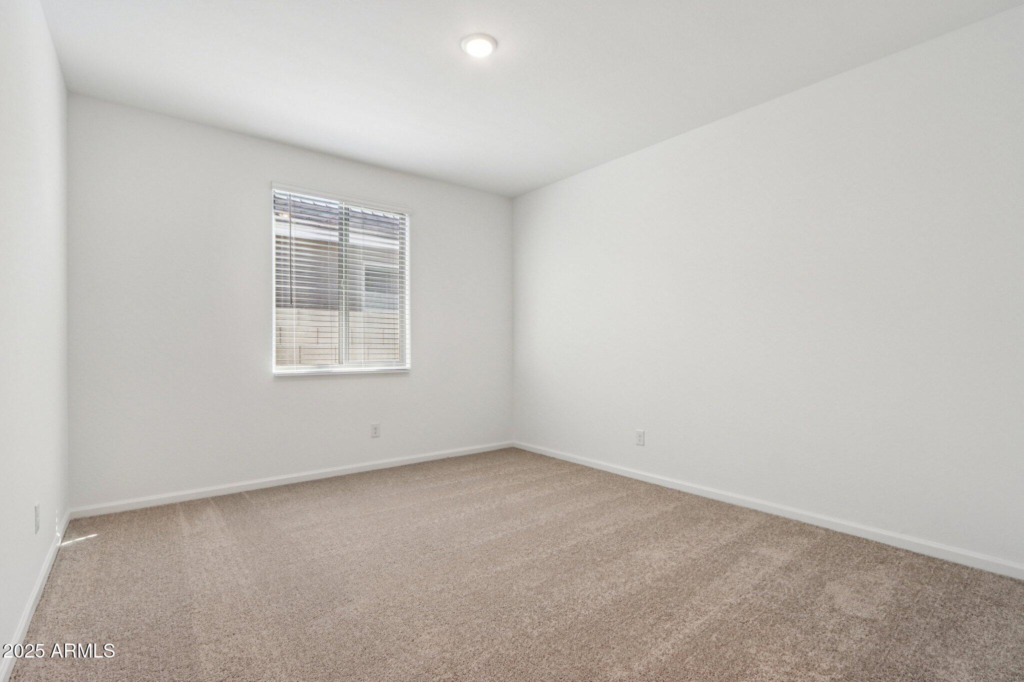 15735 W CAMDEN Avenue