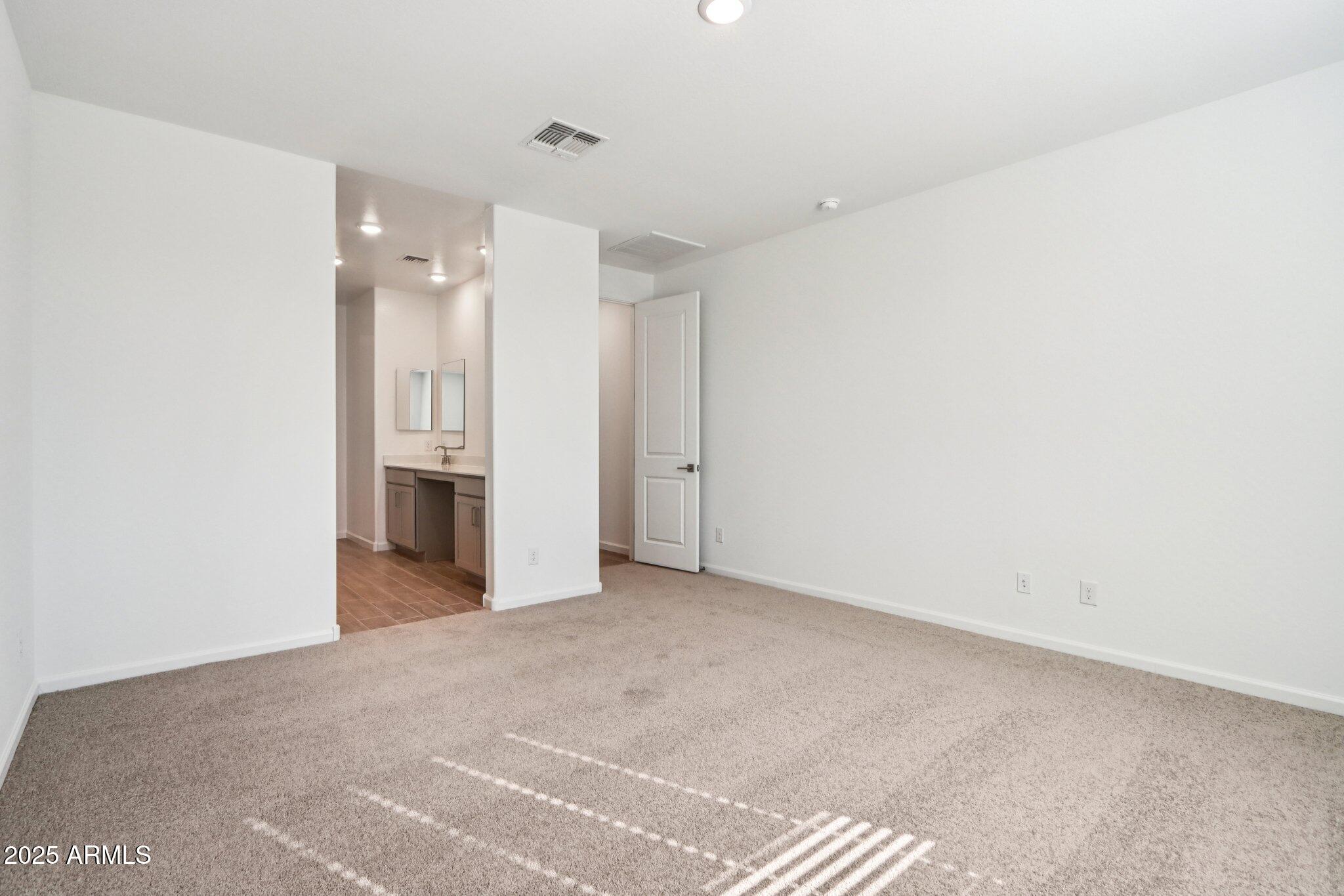 15735 W CAMDEN Avenue