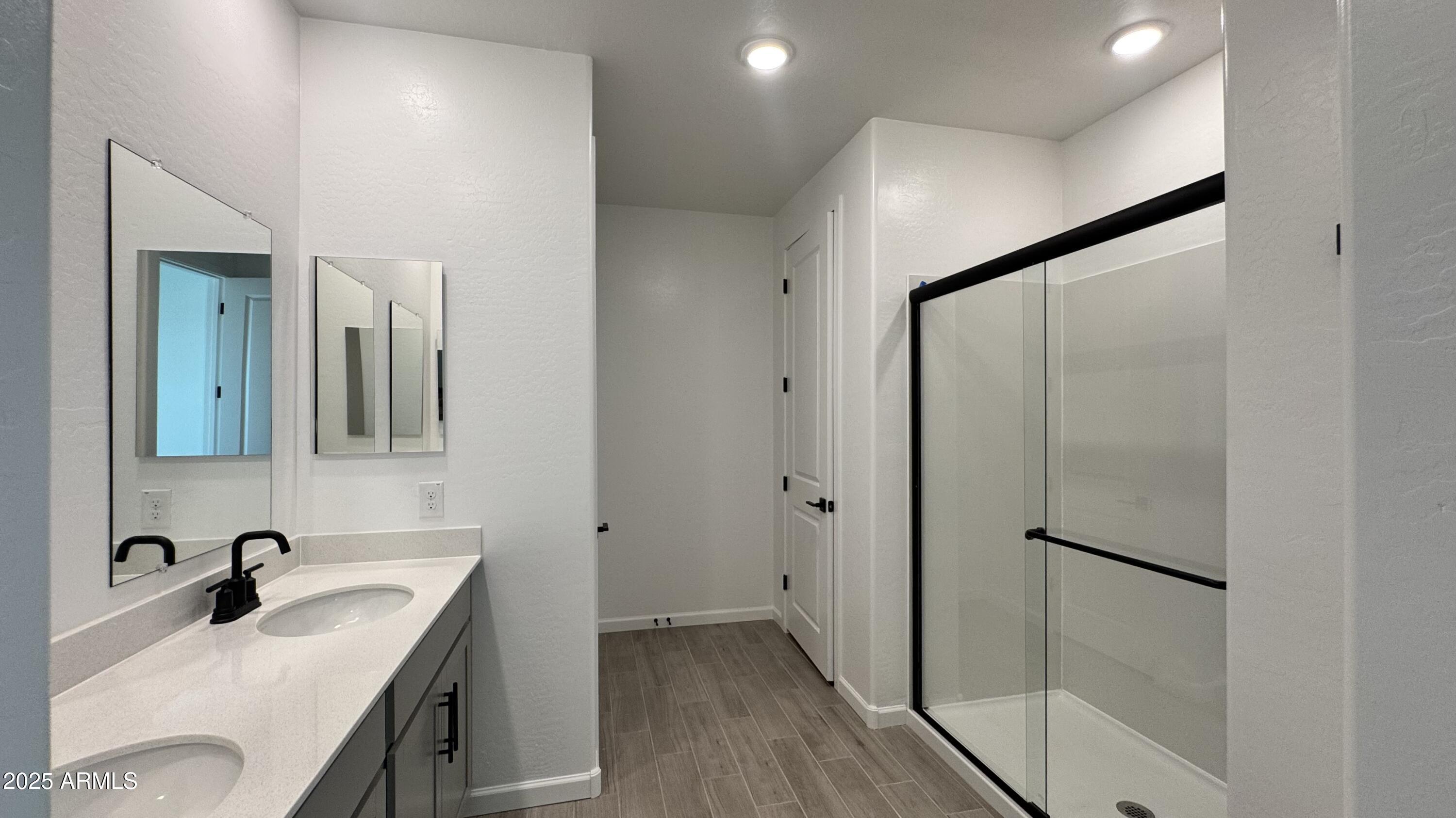 15751 W CAMDEN Avenue