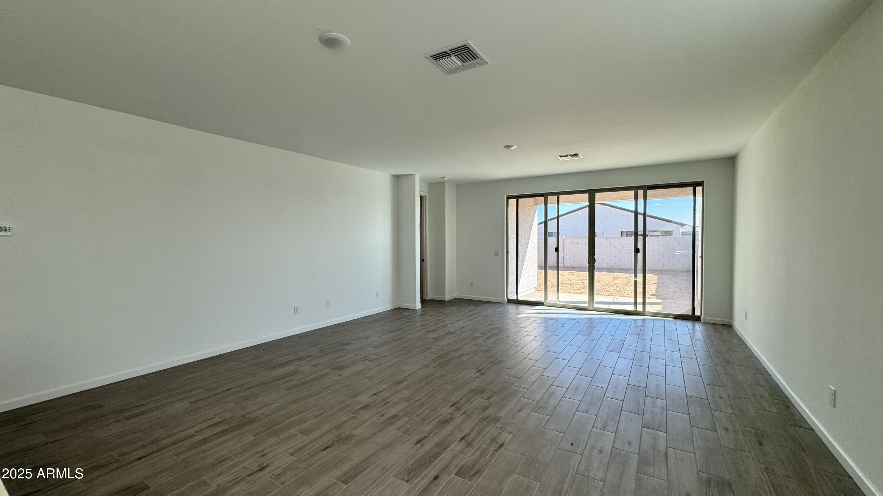 15751 W CAMDEN Avenue