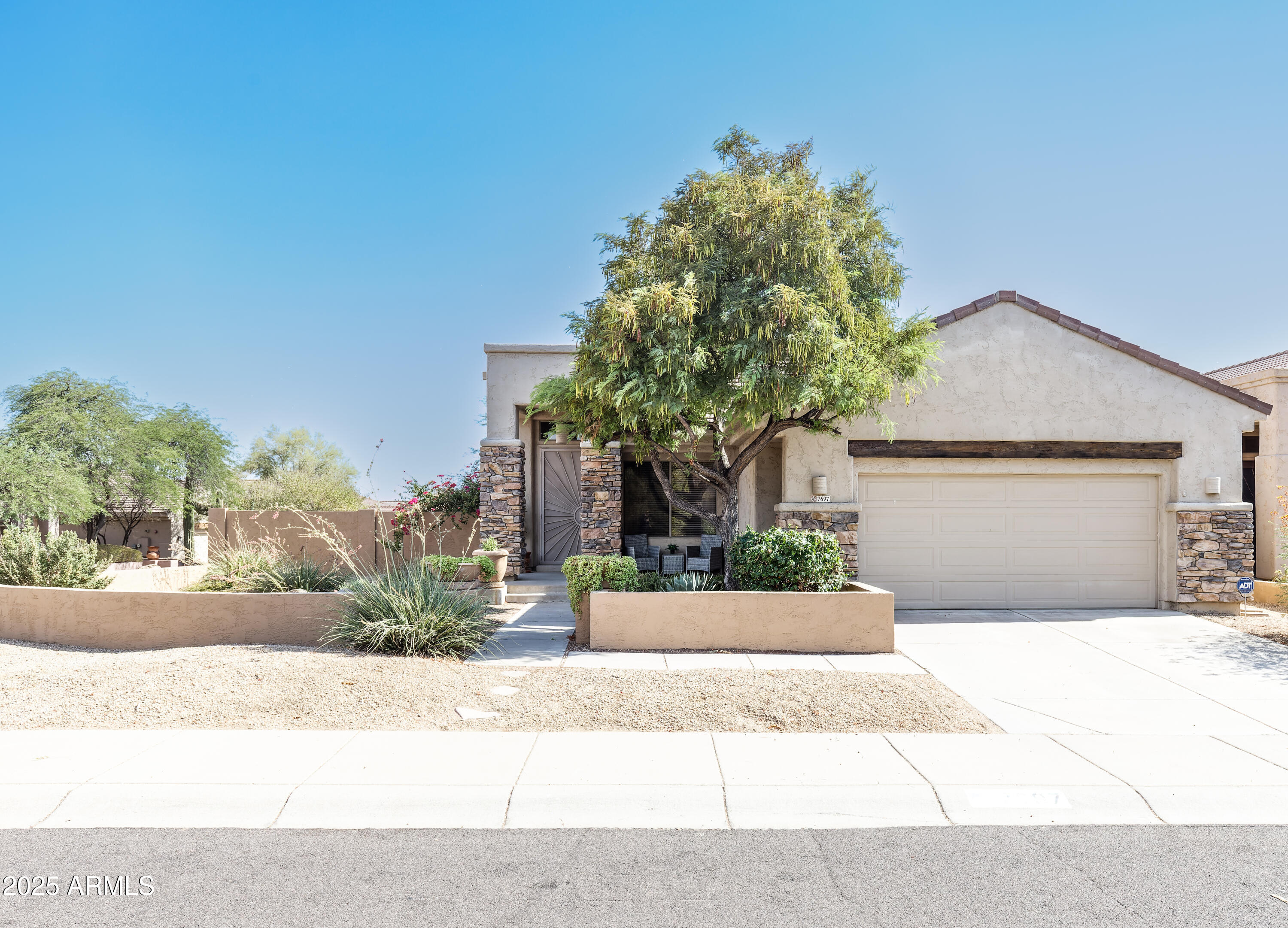 7697 E SAN FERNANDO Drive