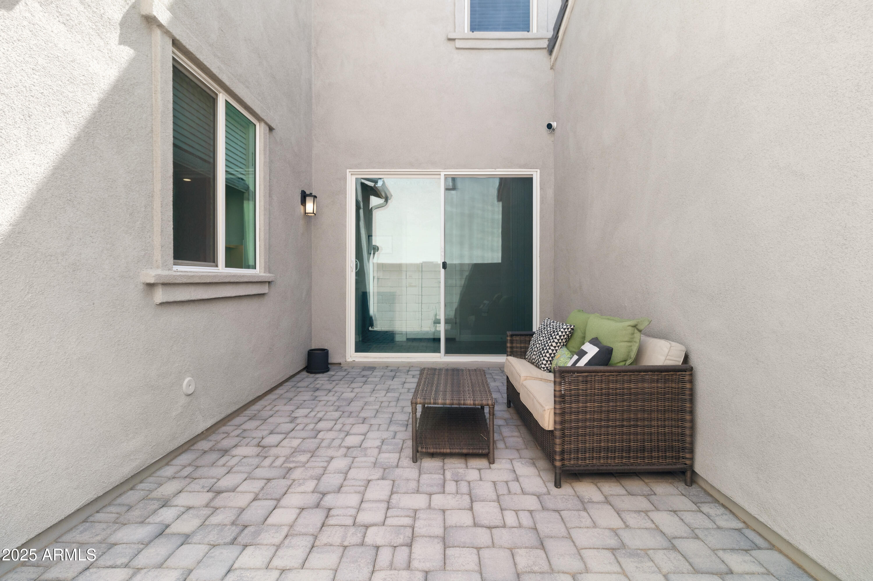 4854 E SHADY GLEN Avenue