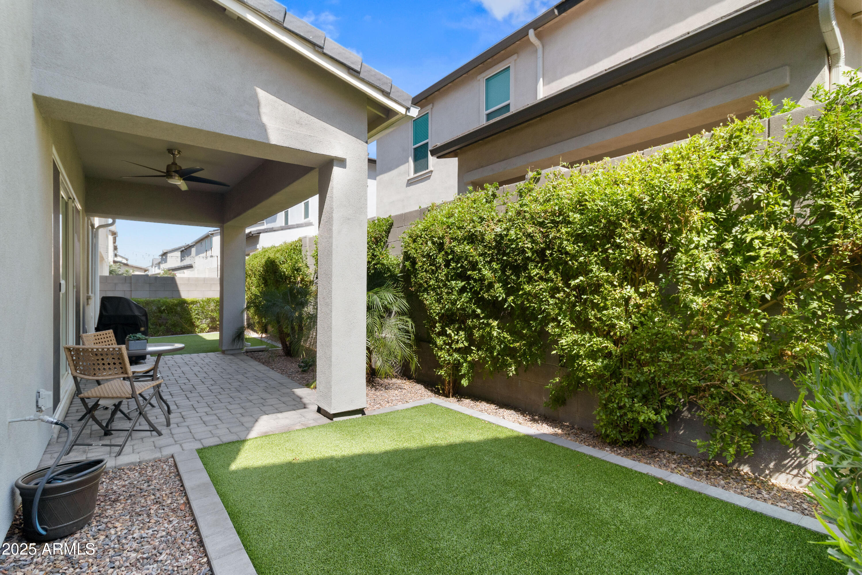 4854 E SHADY GLEN Avenue