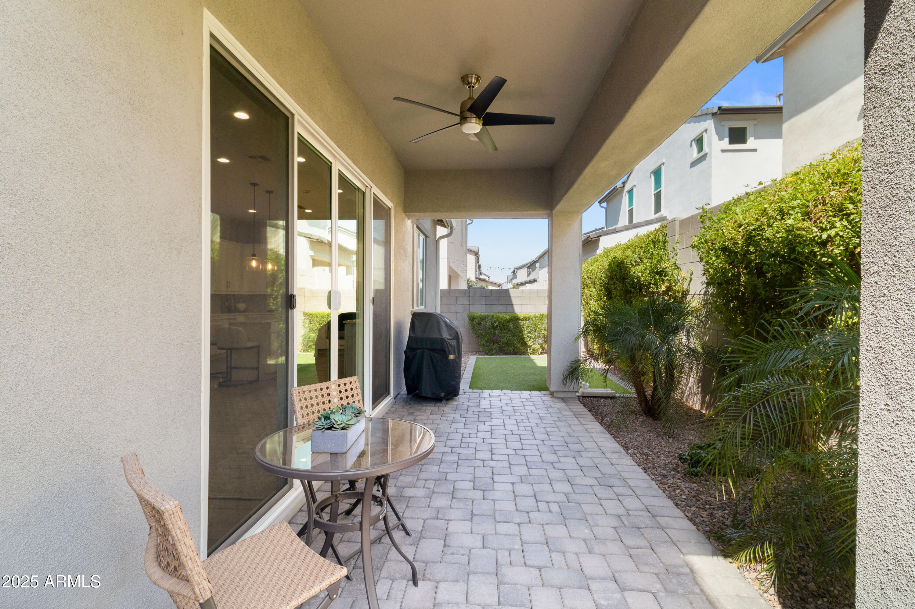 4854 E SHADY GLEN Avenue