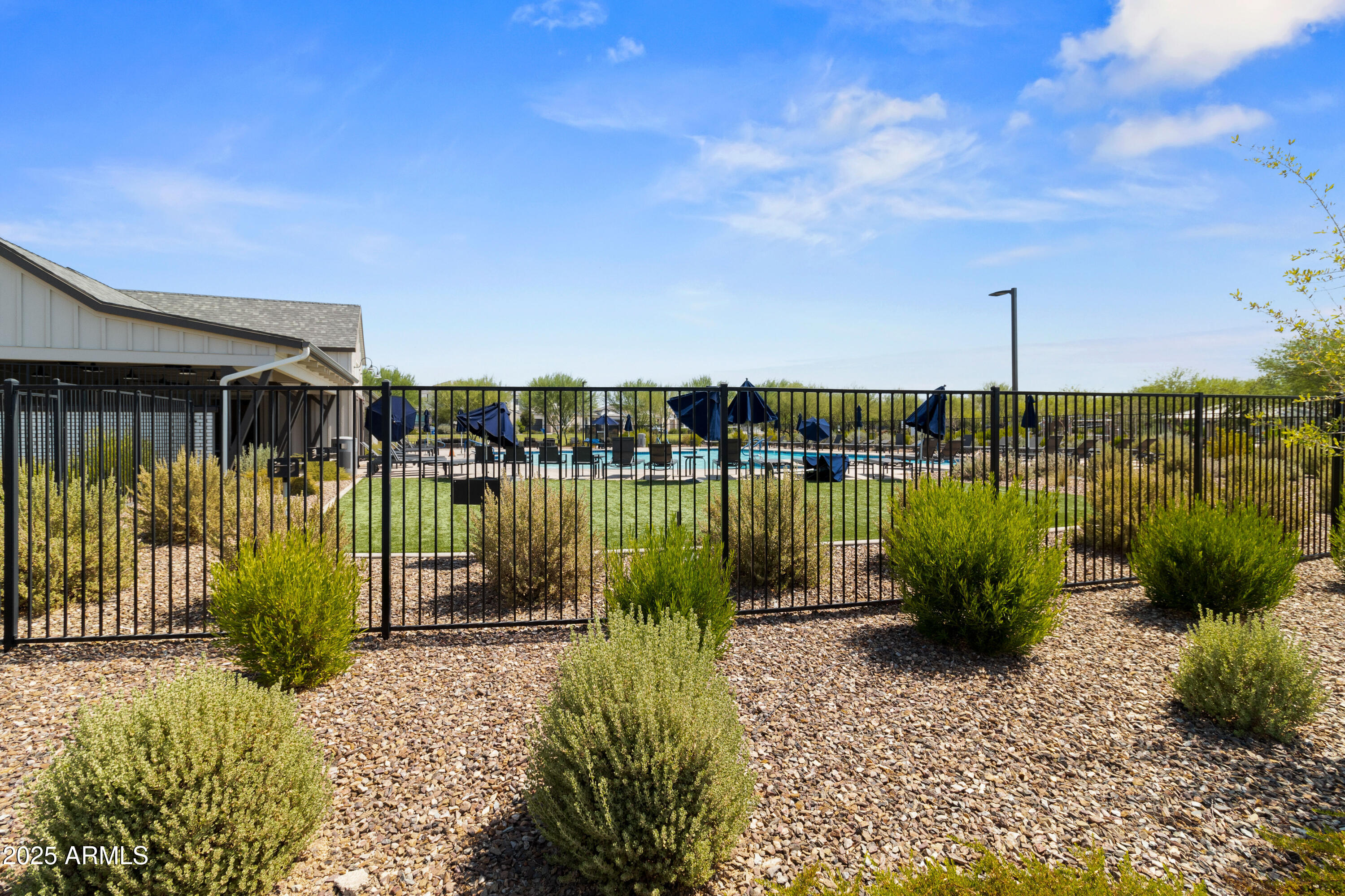 4854 E SHADY GLEN Avenue