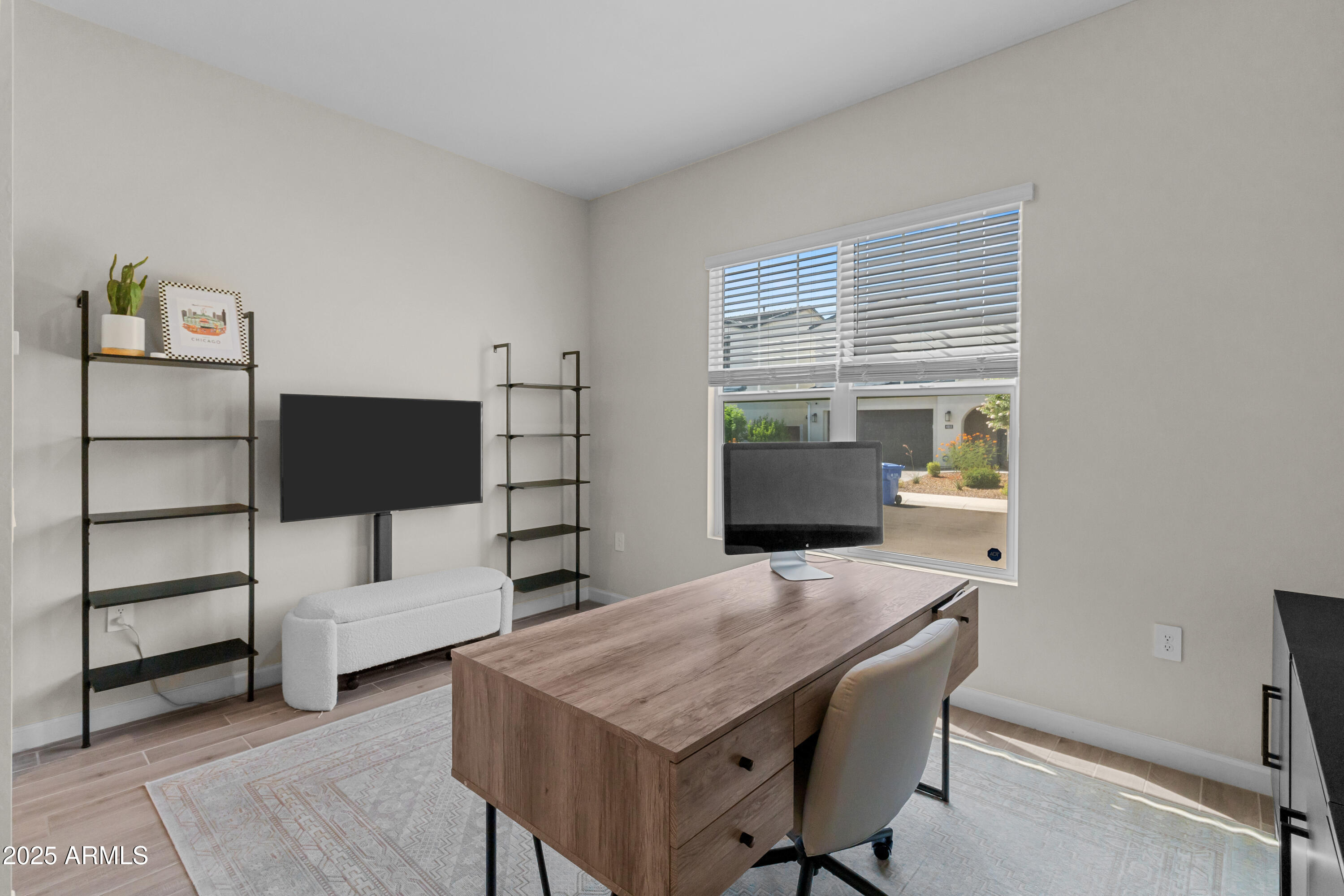 4854 E SHADY GLEN Avenue