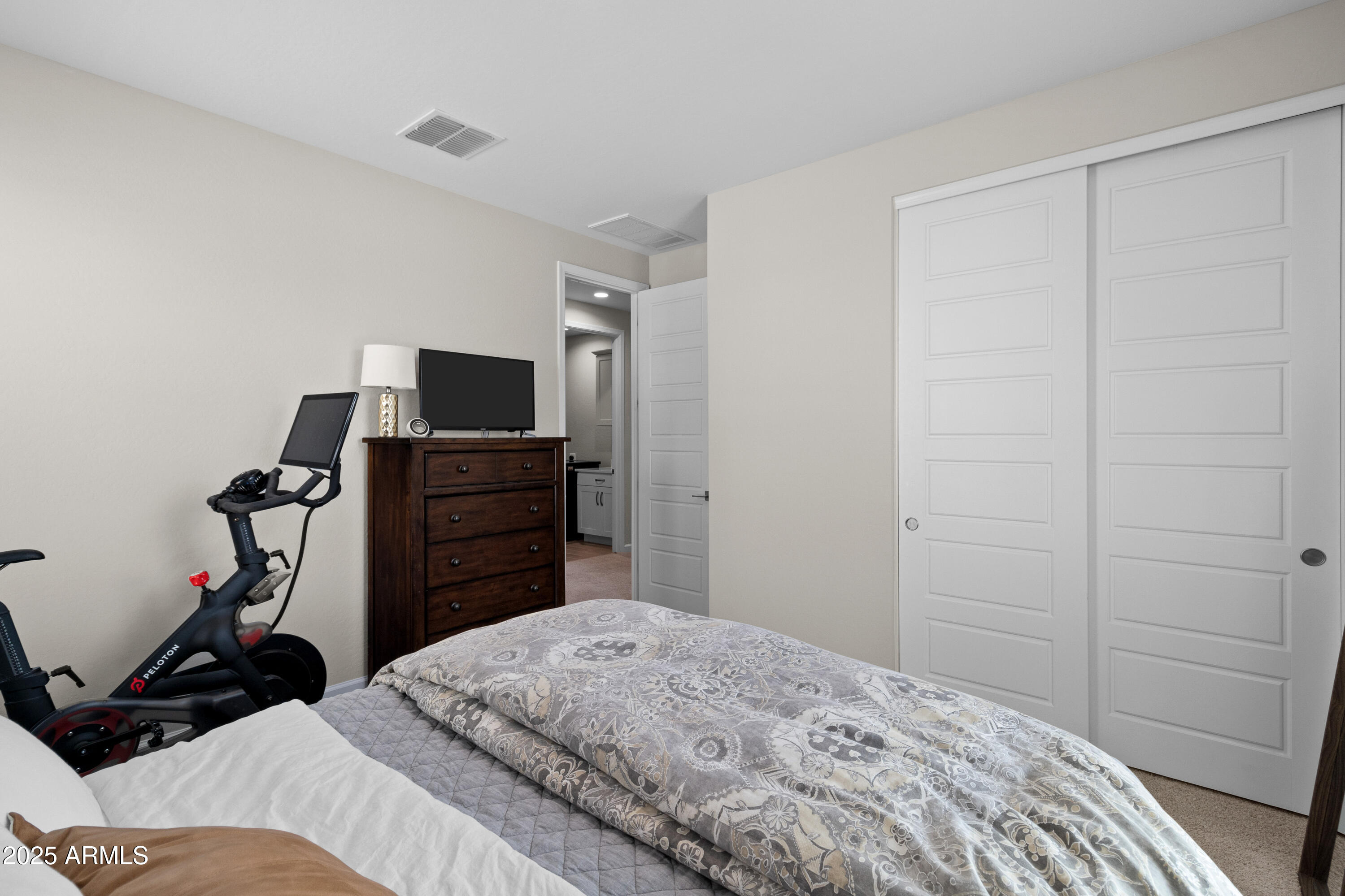 4854 E SHADY GLEN Avenue