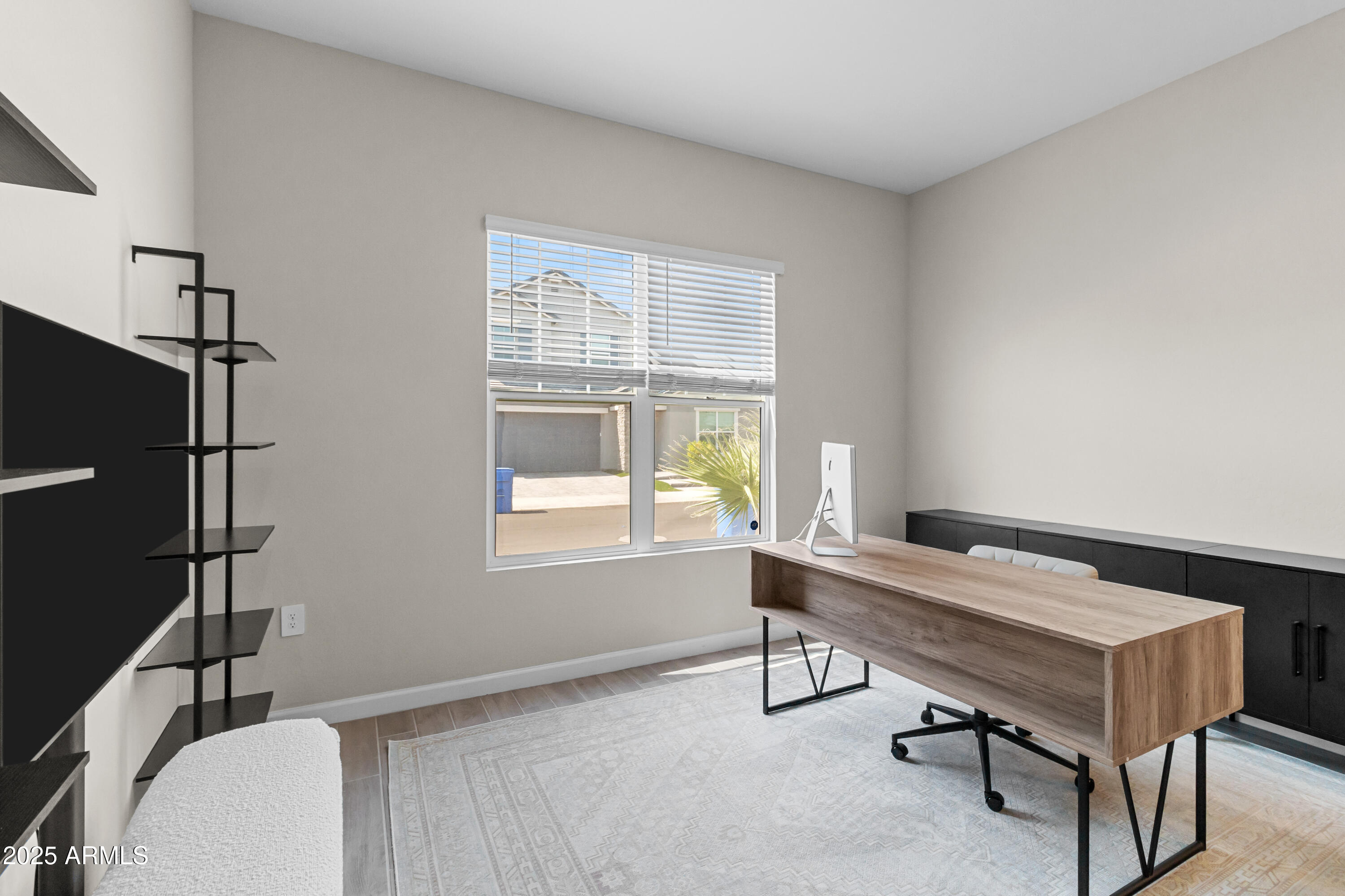 4854 E SHADY GLEN Avenue