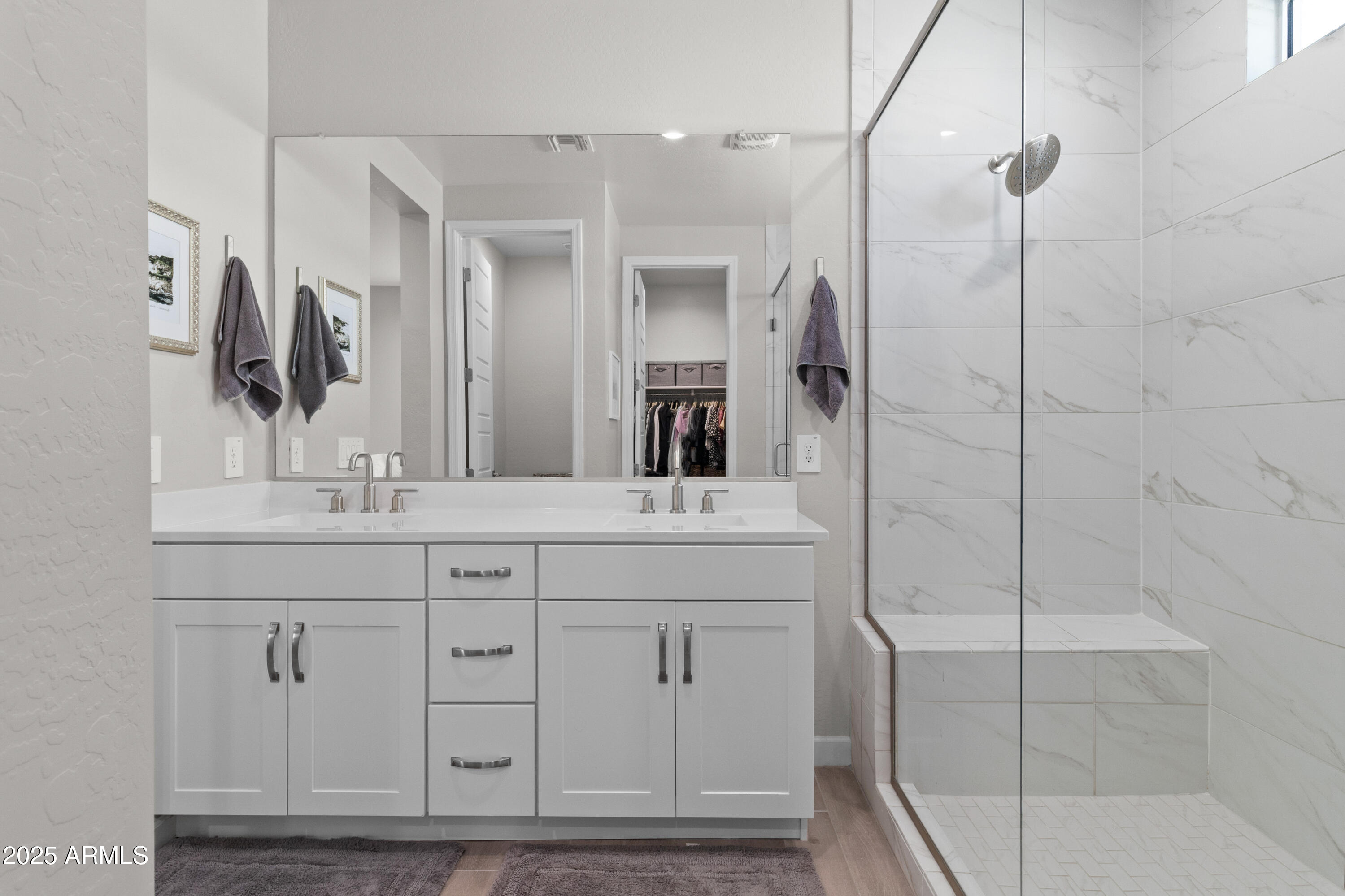 4854 E SHADY GLEN Avenue