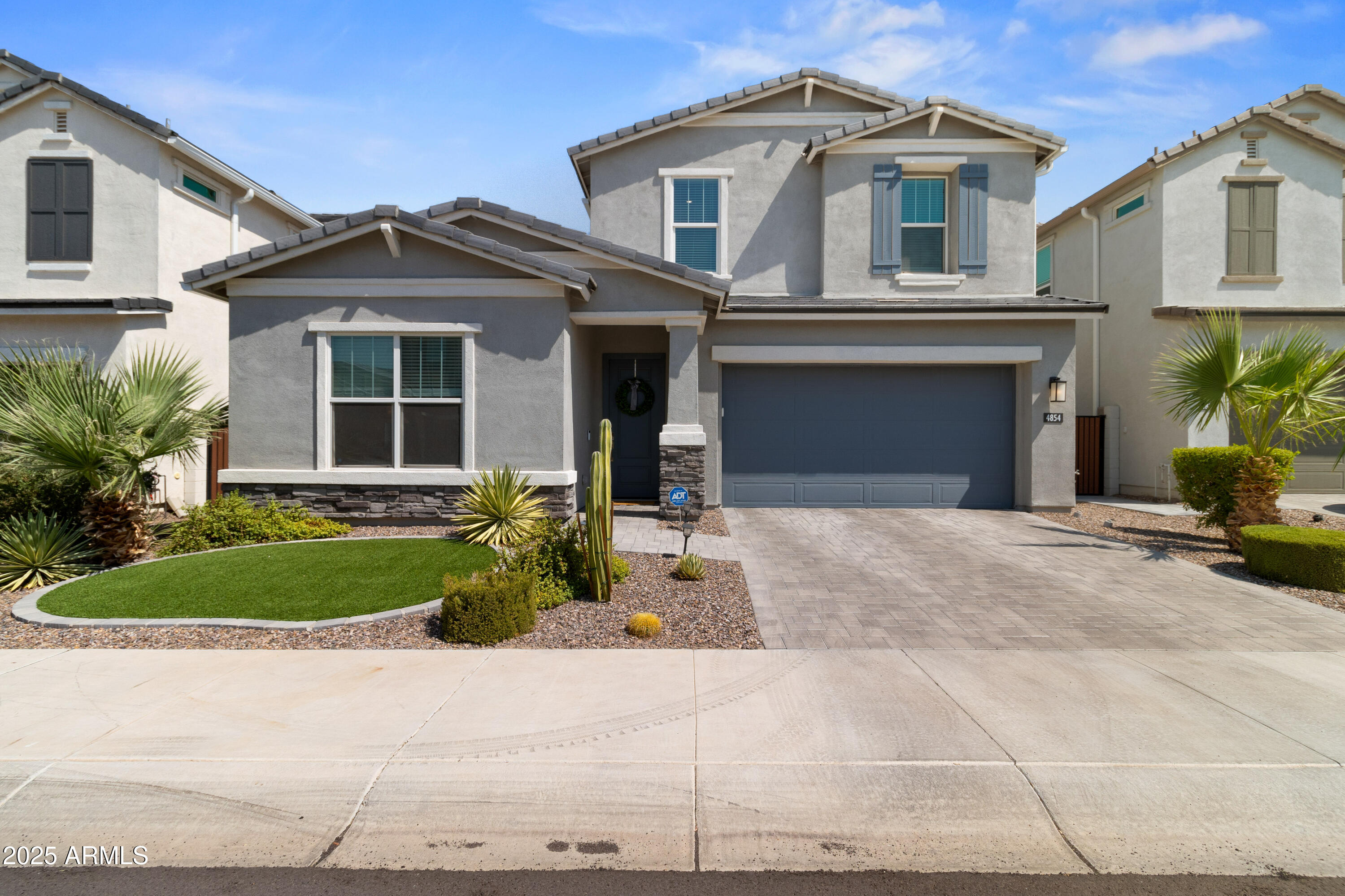 4854 E SHADY GLEN Avenue