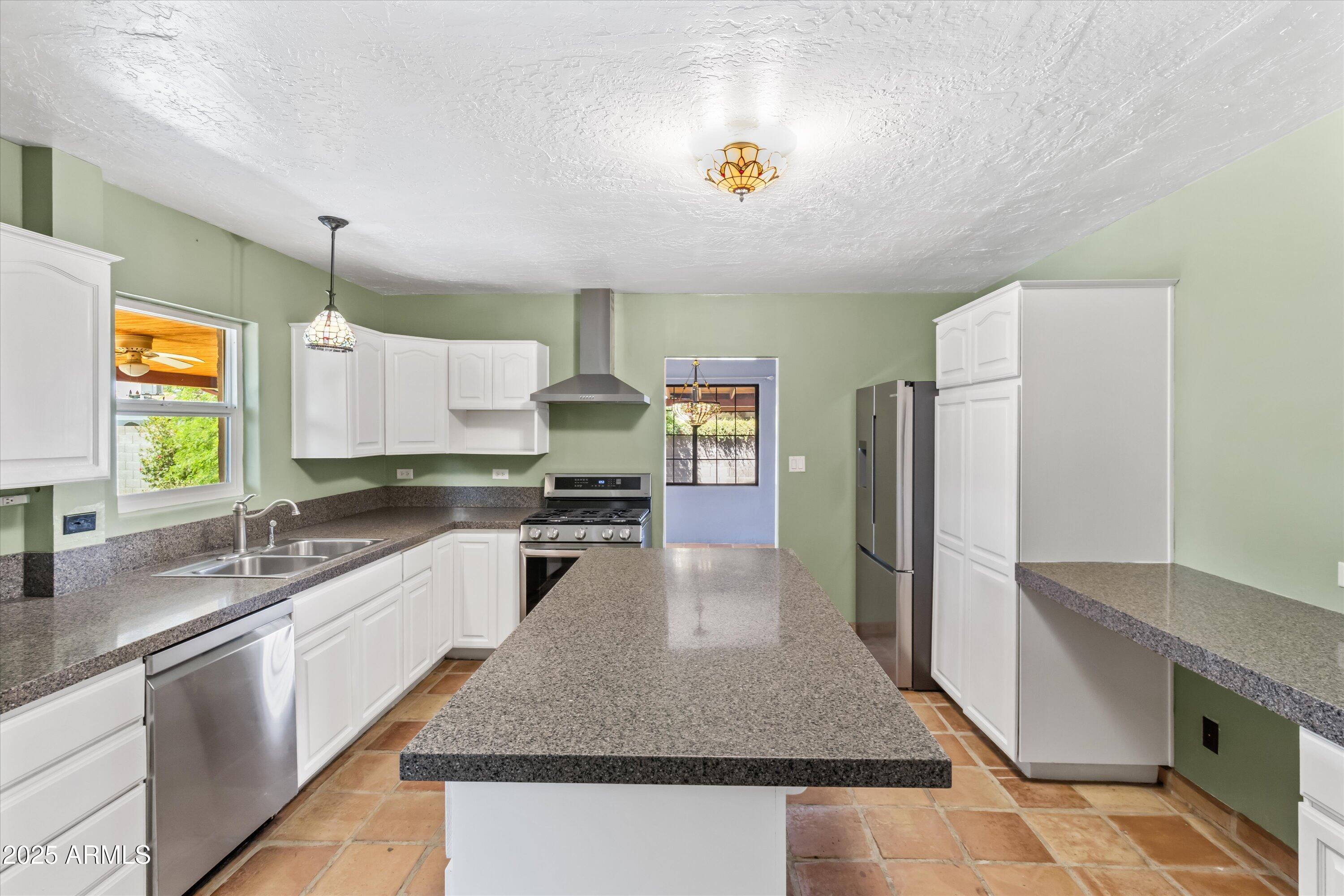 1741 W Wickieup Lane