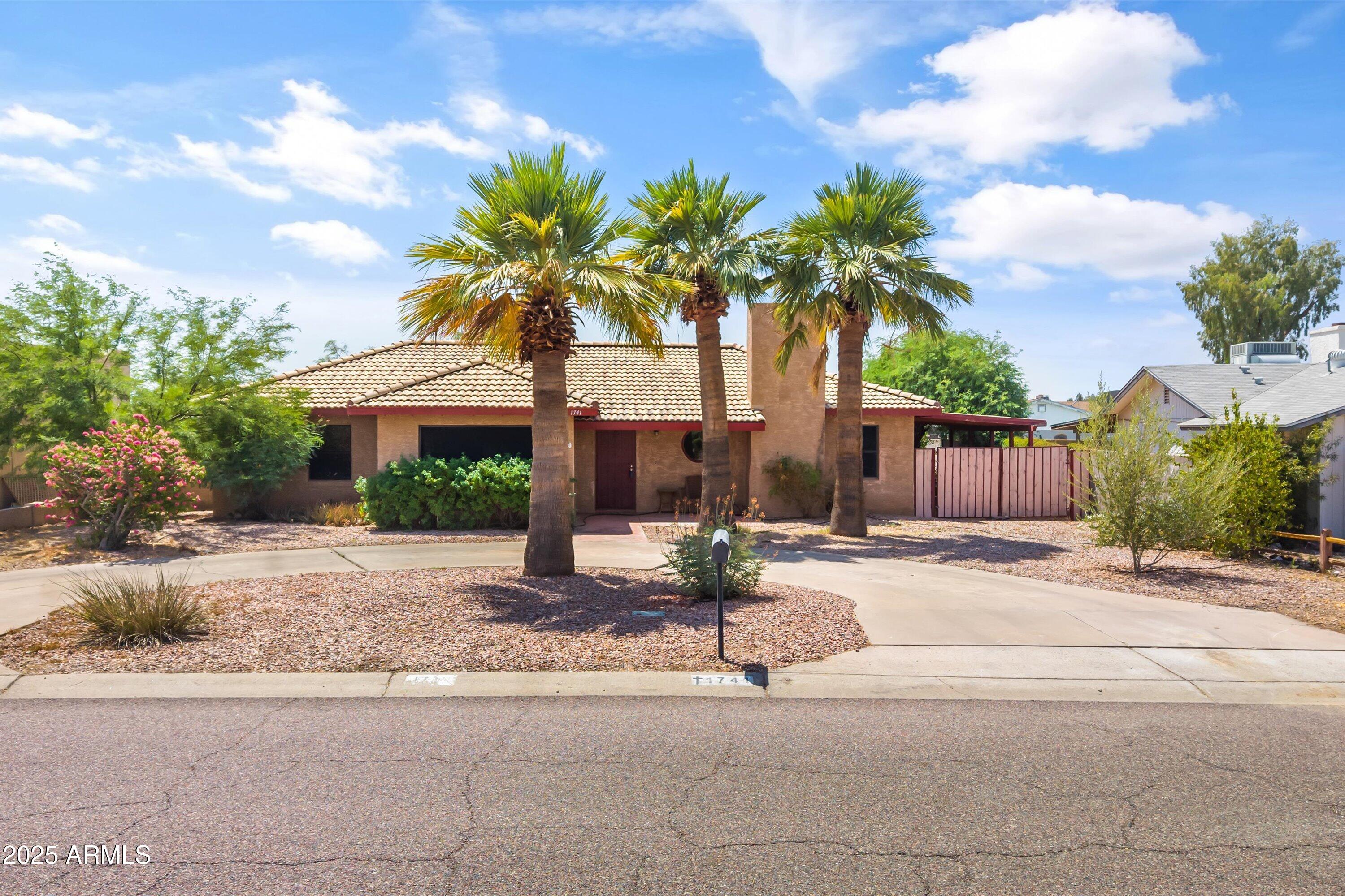 1741 W Wickieup Lane