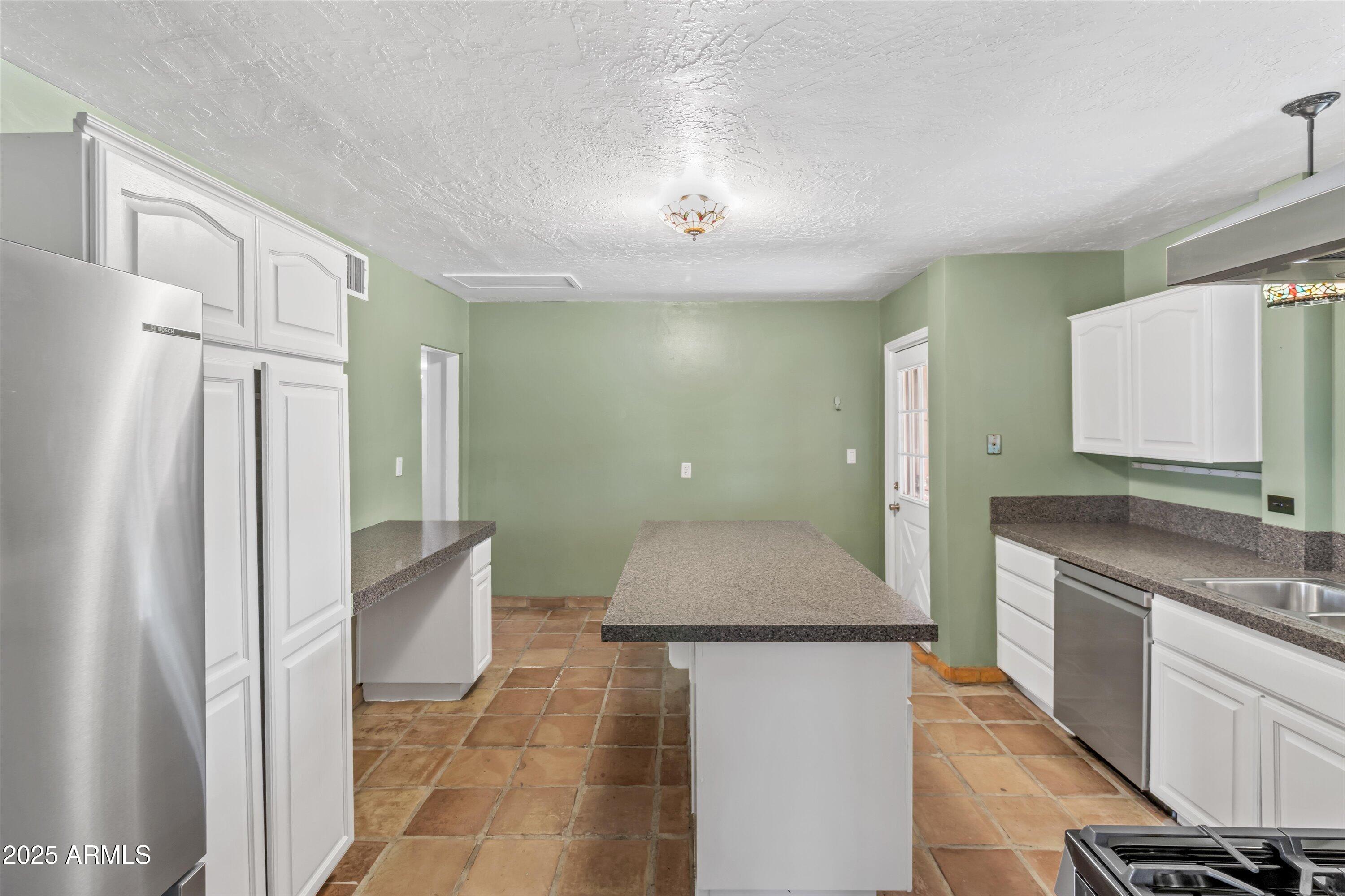 1741 W Wickieup Lane