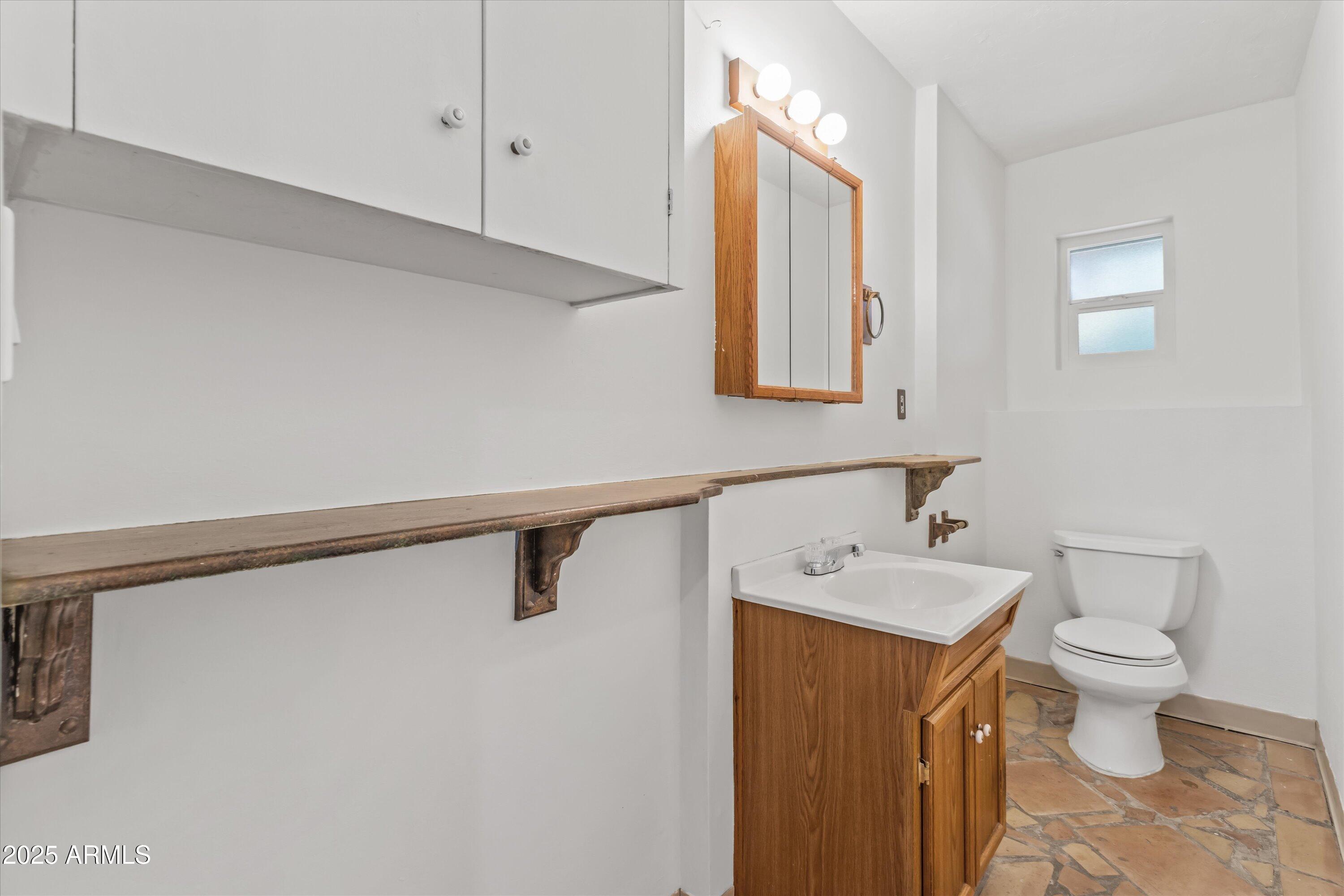 1741 W Wickieup Lane