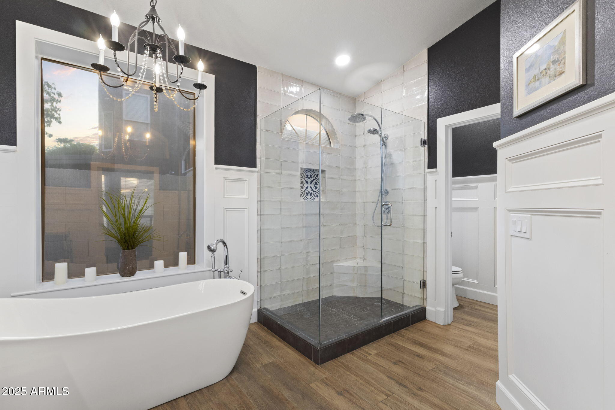 5433 E HARTFORD Avenue