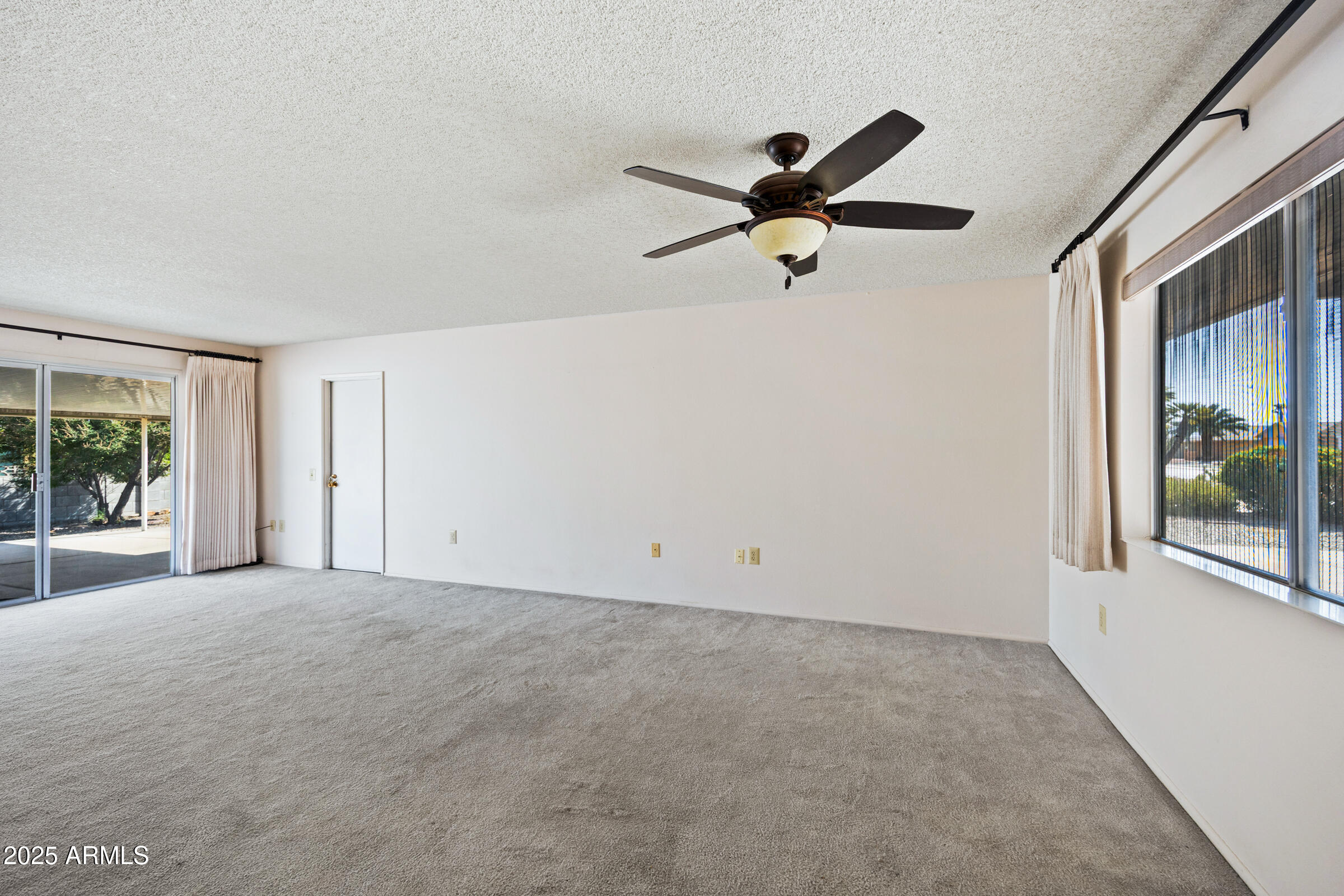 11041 W PLEASANT VALLEY Road