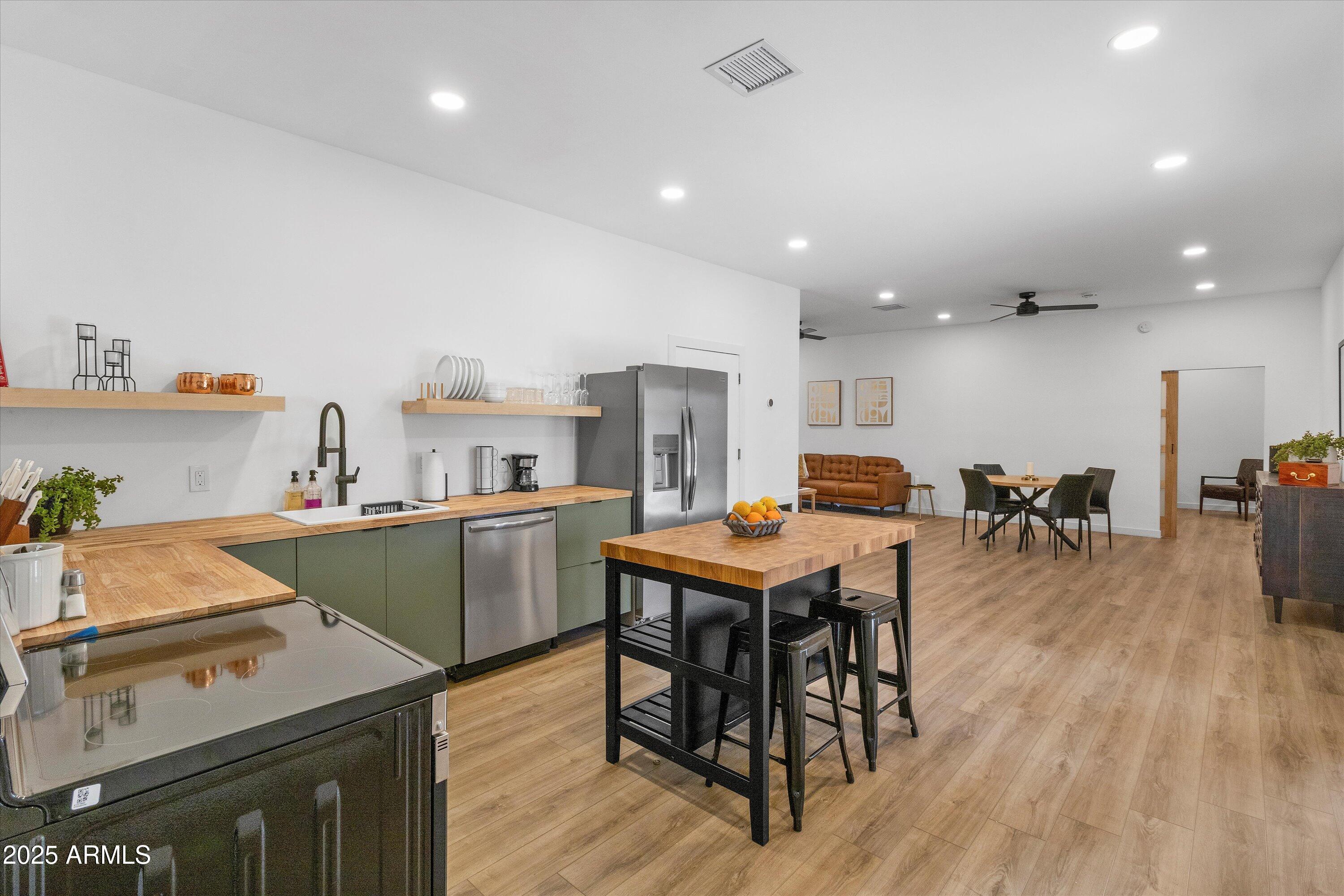 5101 W Monte Cristo Avenue