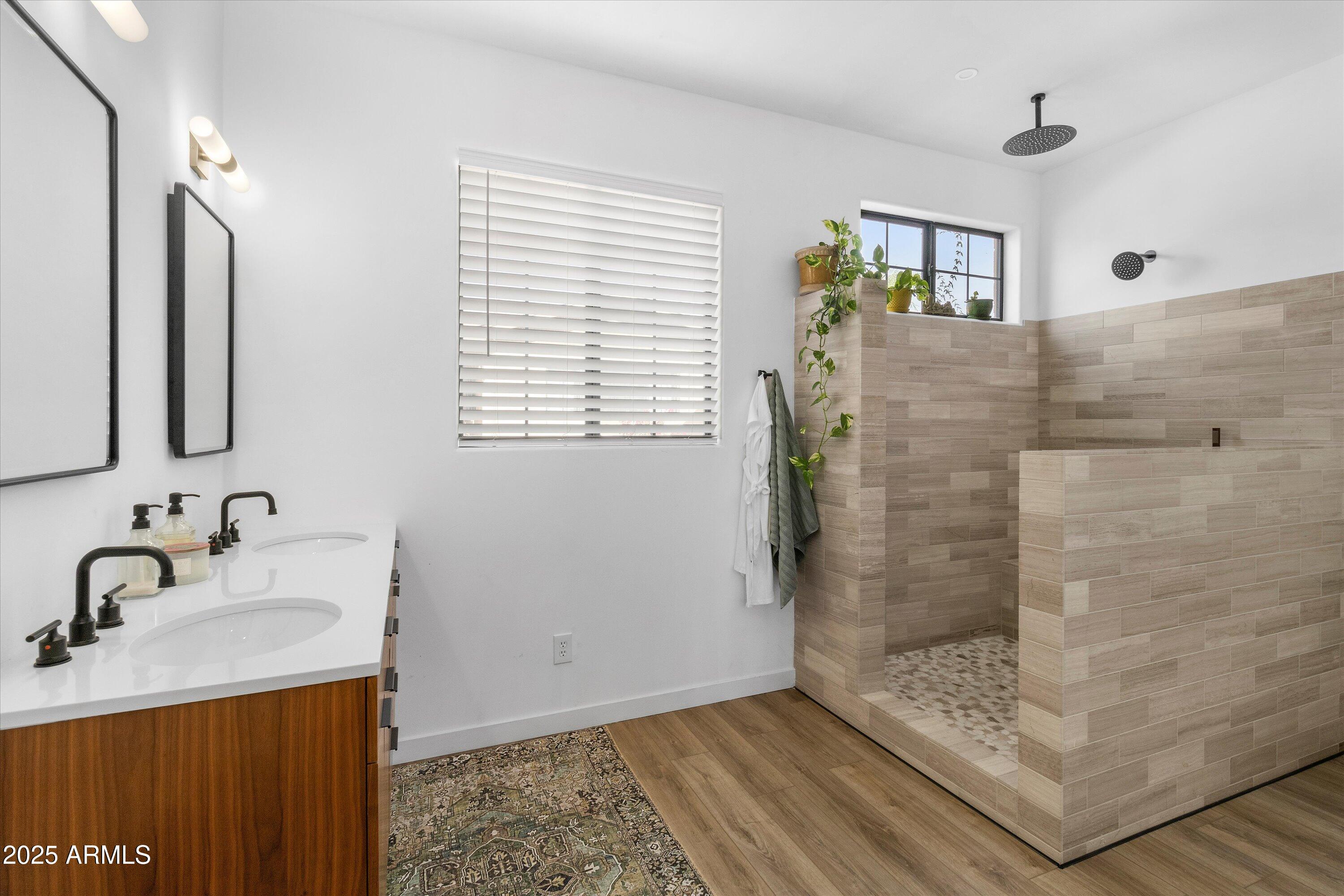 5101 W Monte Cristo Avenue