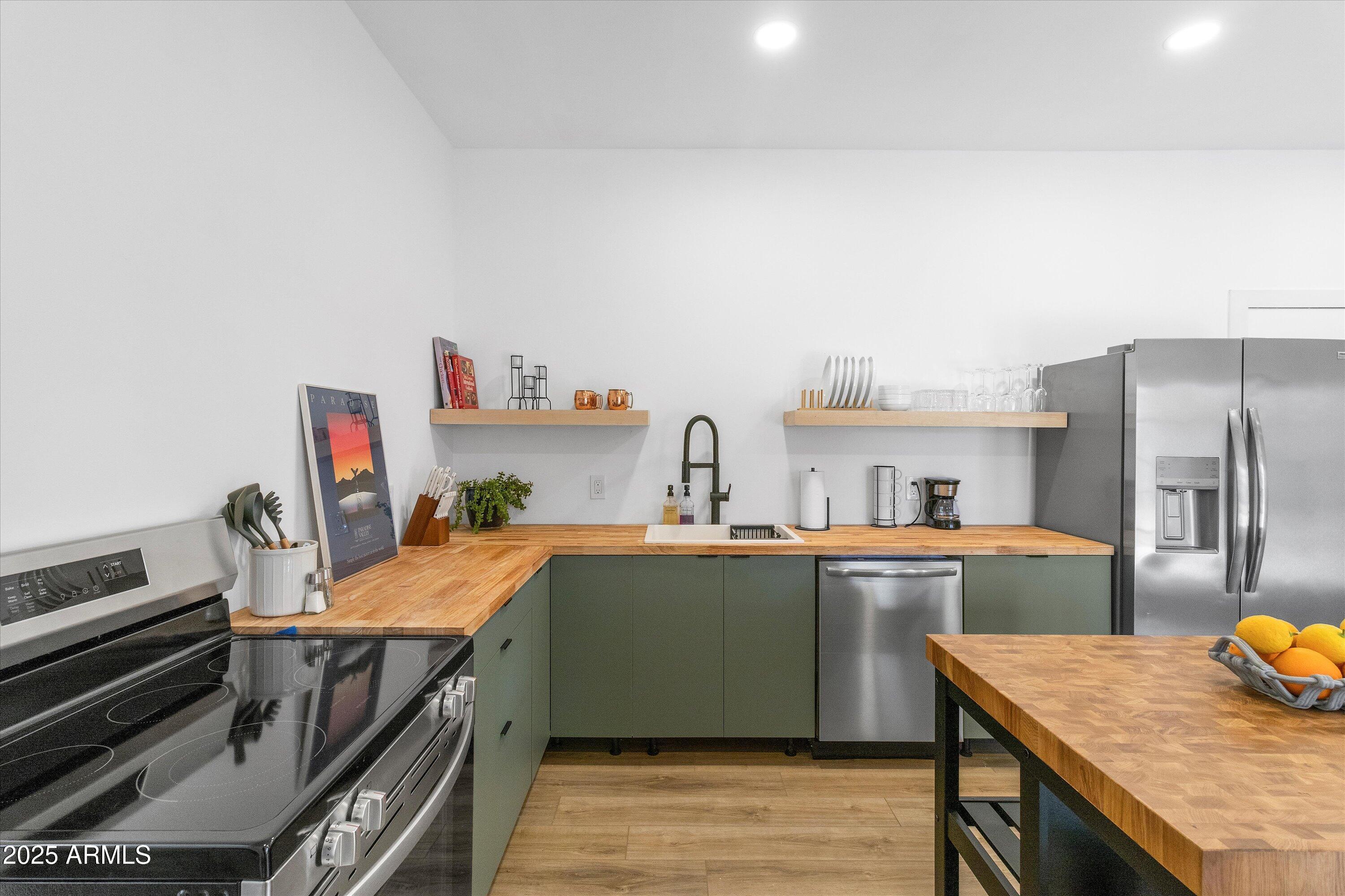 5101 W Monte Cristo Avenue