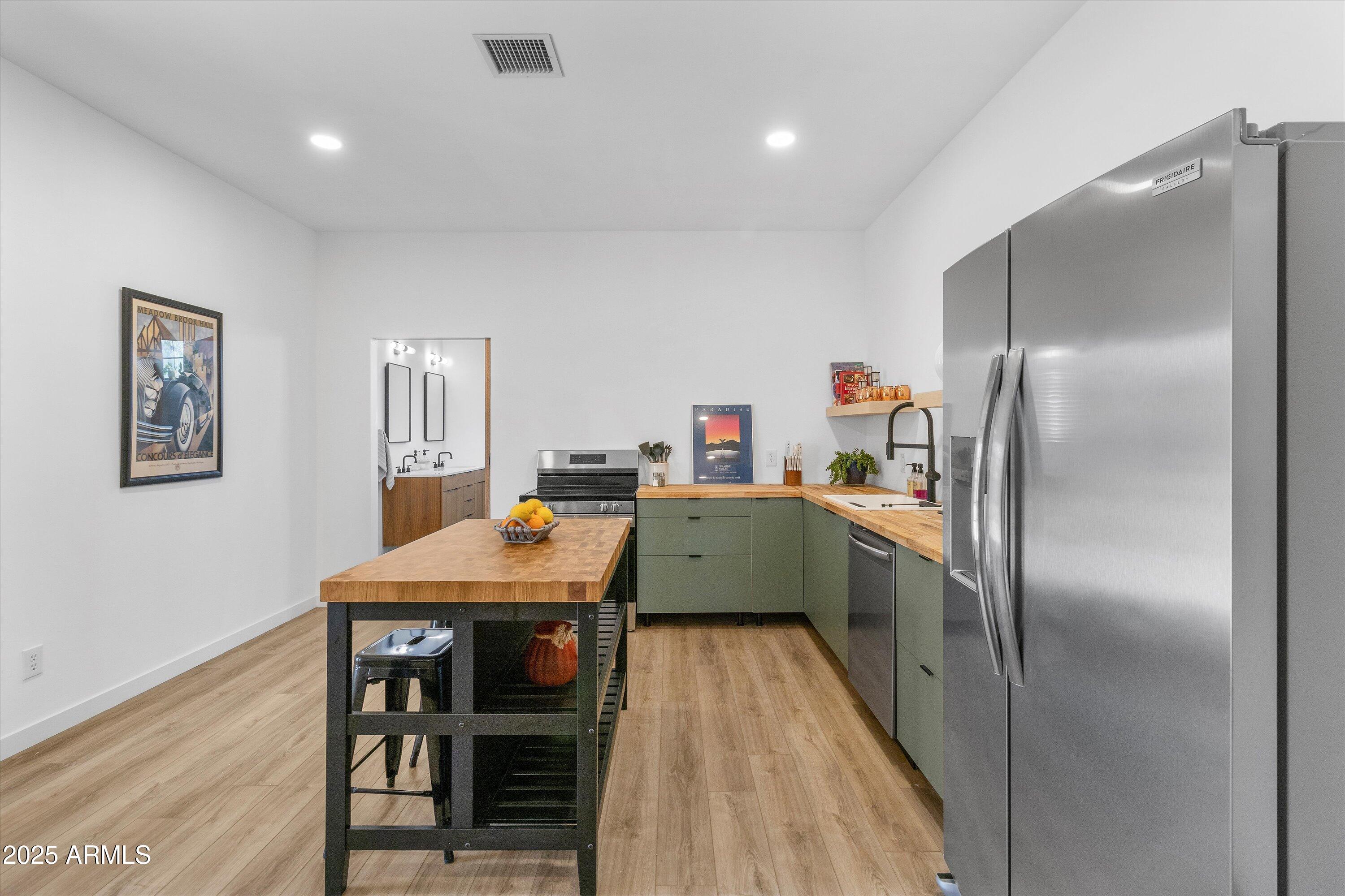 5101 W Monte Cristo Avenue