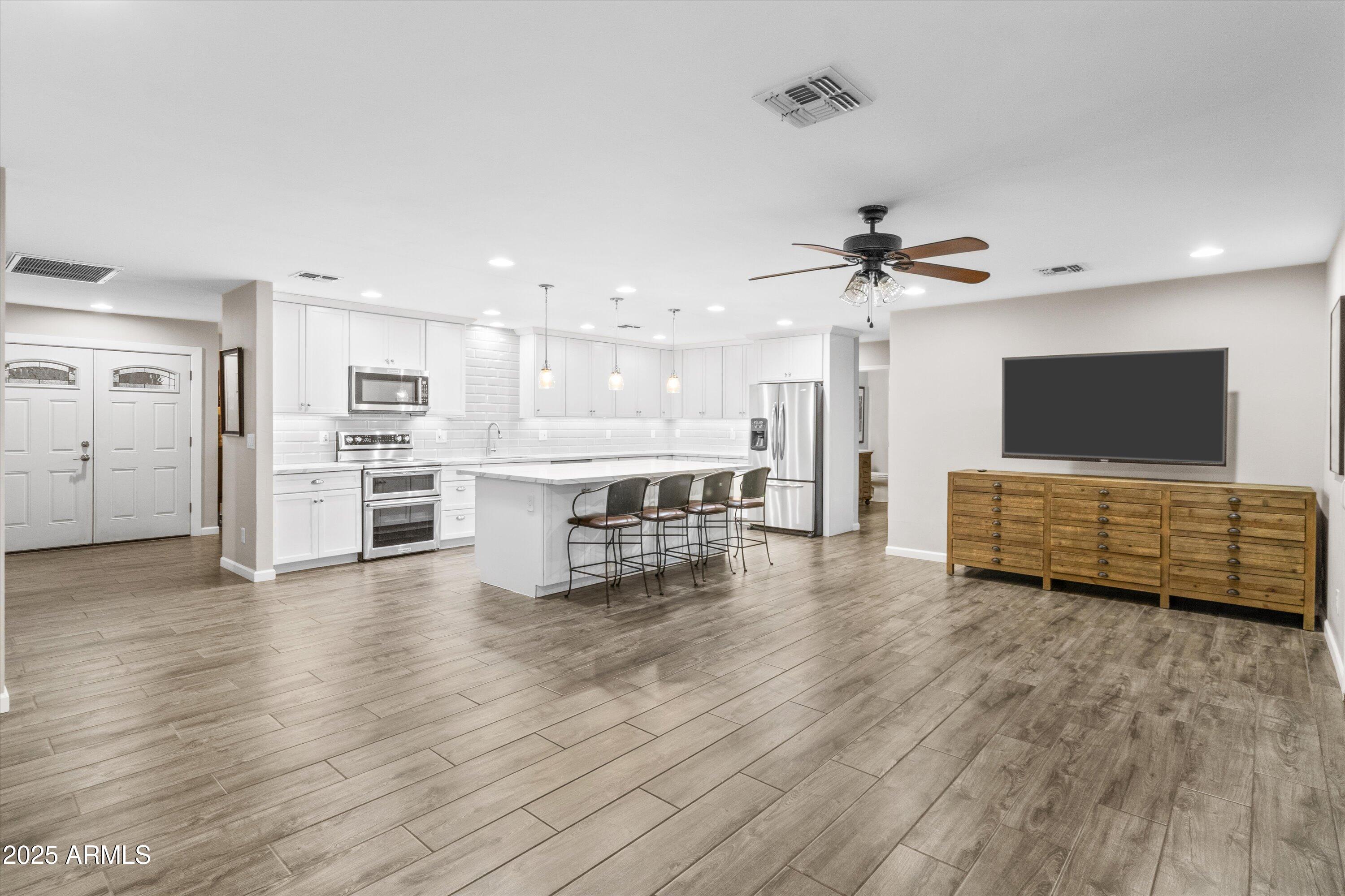 5101 W Monte Cristo Avenue