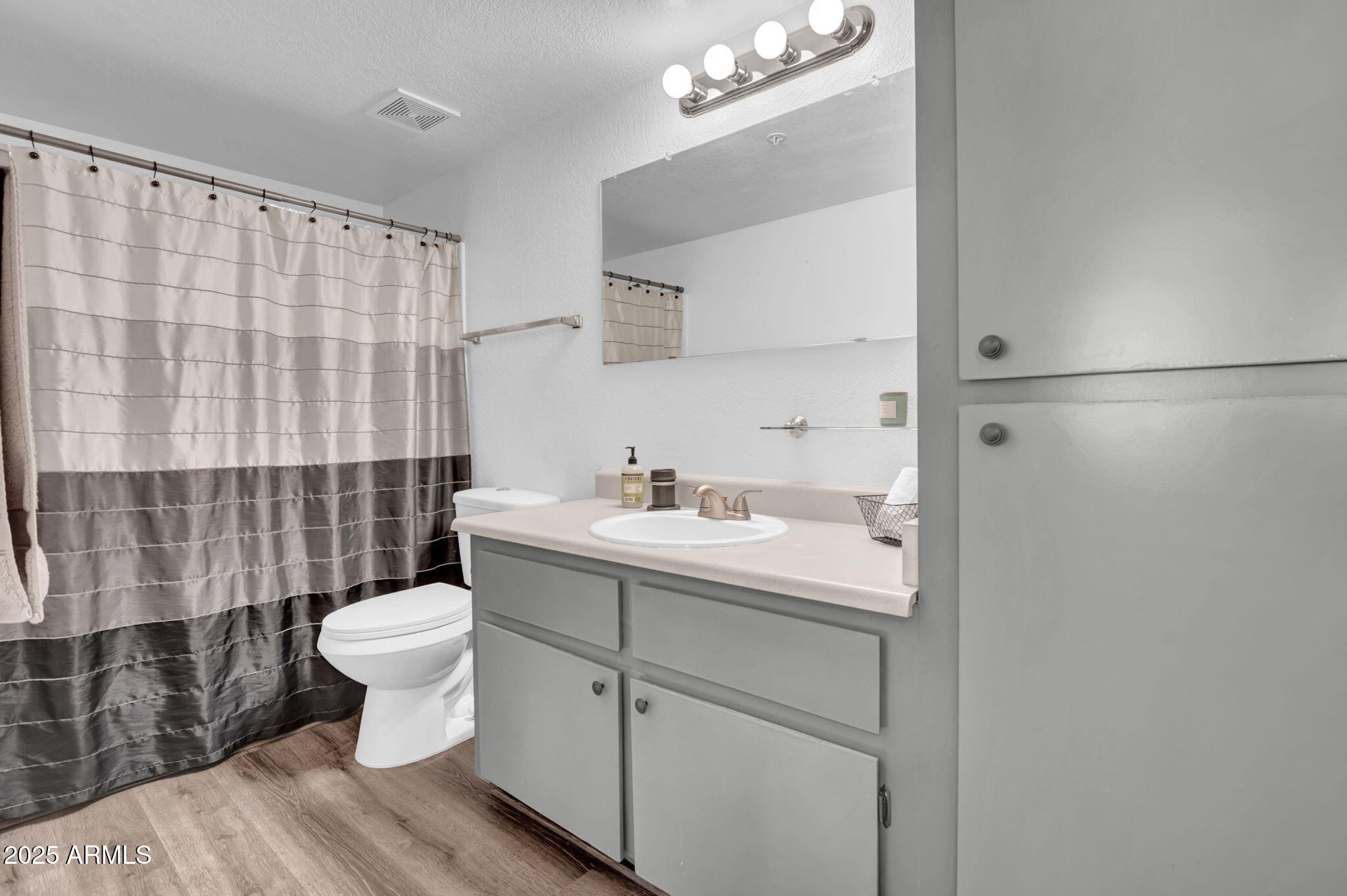 8155 E ROOSEVELT Street, 225