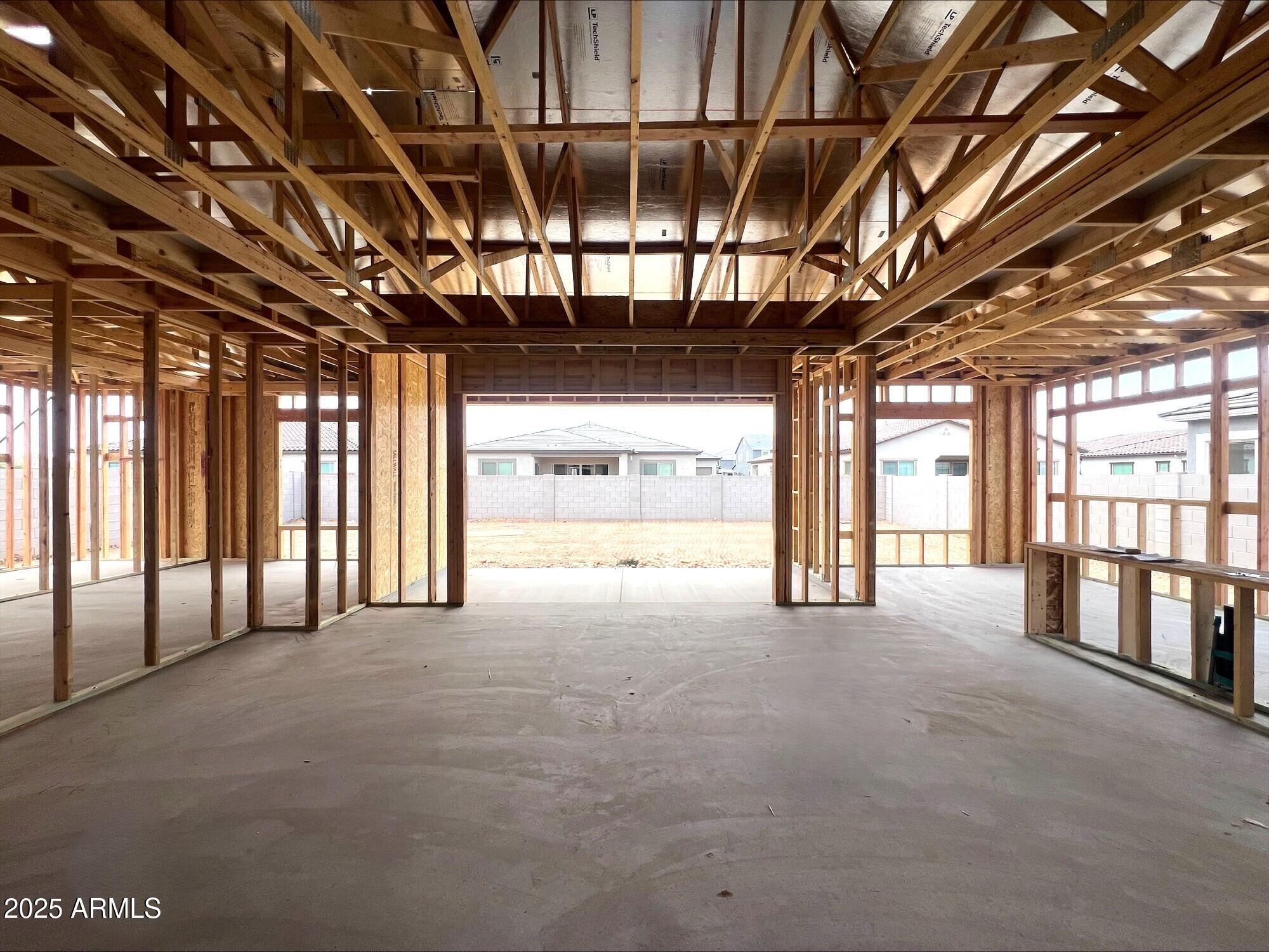 22949 E TWIN ACRES Drive