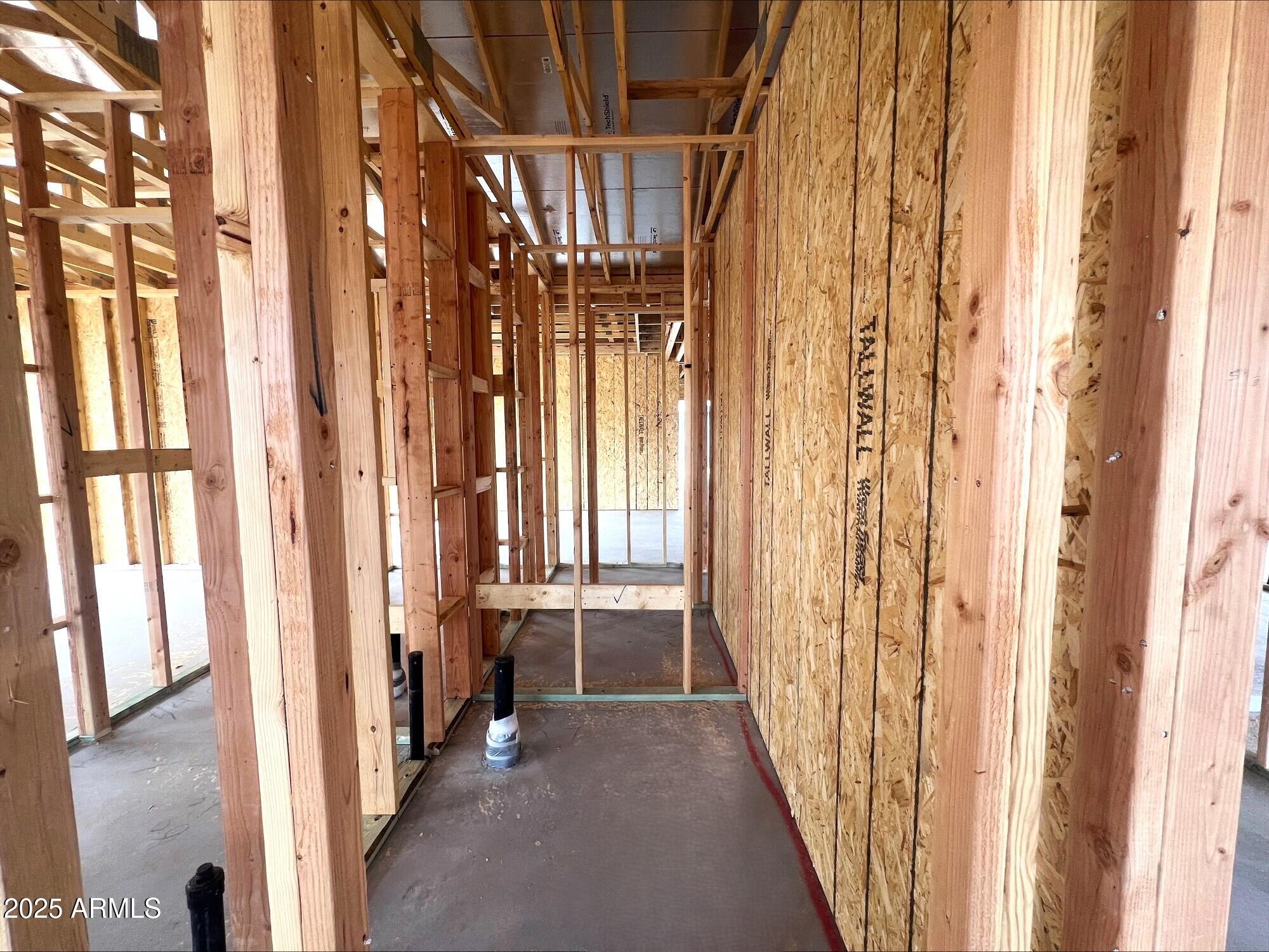 22949 E TWIN ACRES Drive