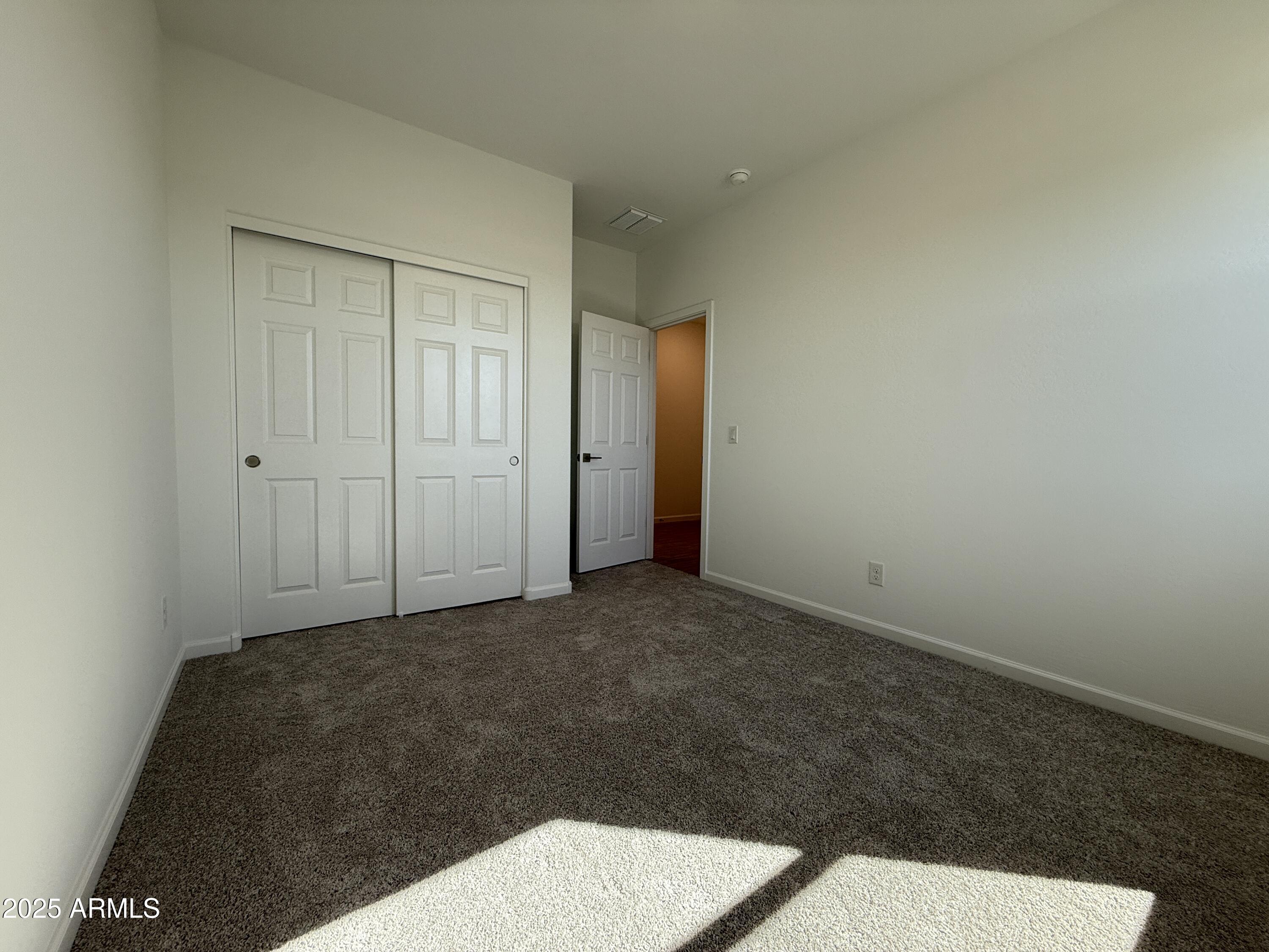 9628 W TAMARISK Avenue