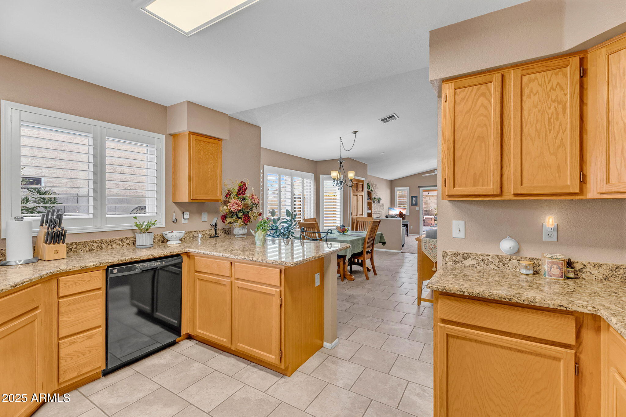 4128 E WOODLAND Drive