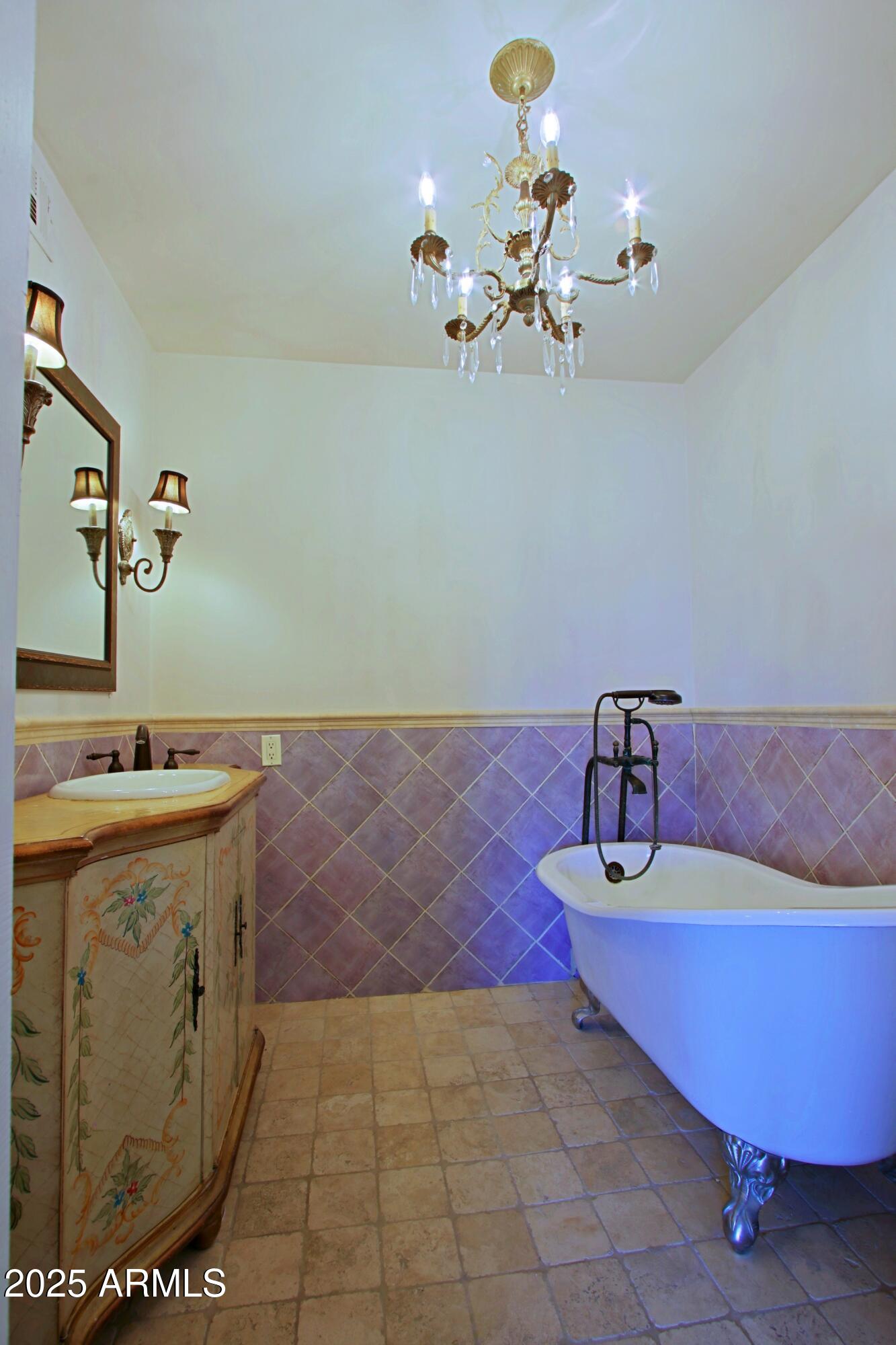 190 E CORONADO Road, 73