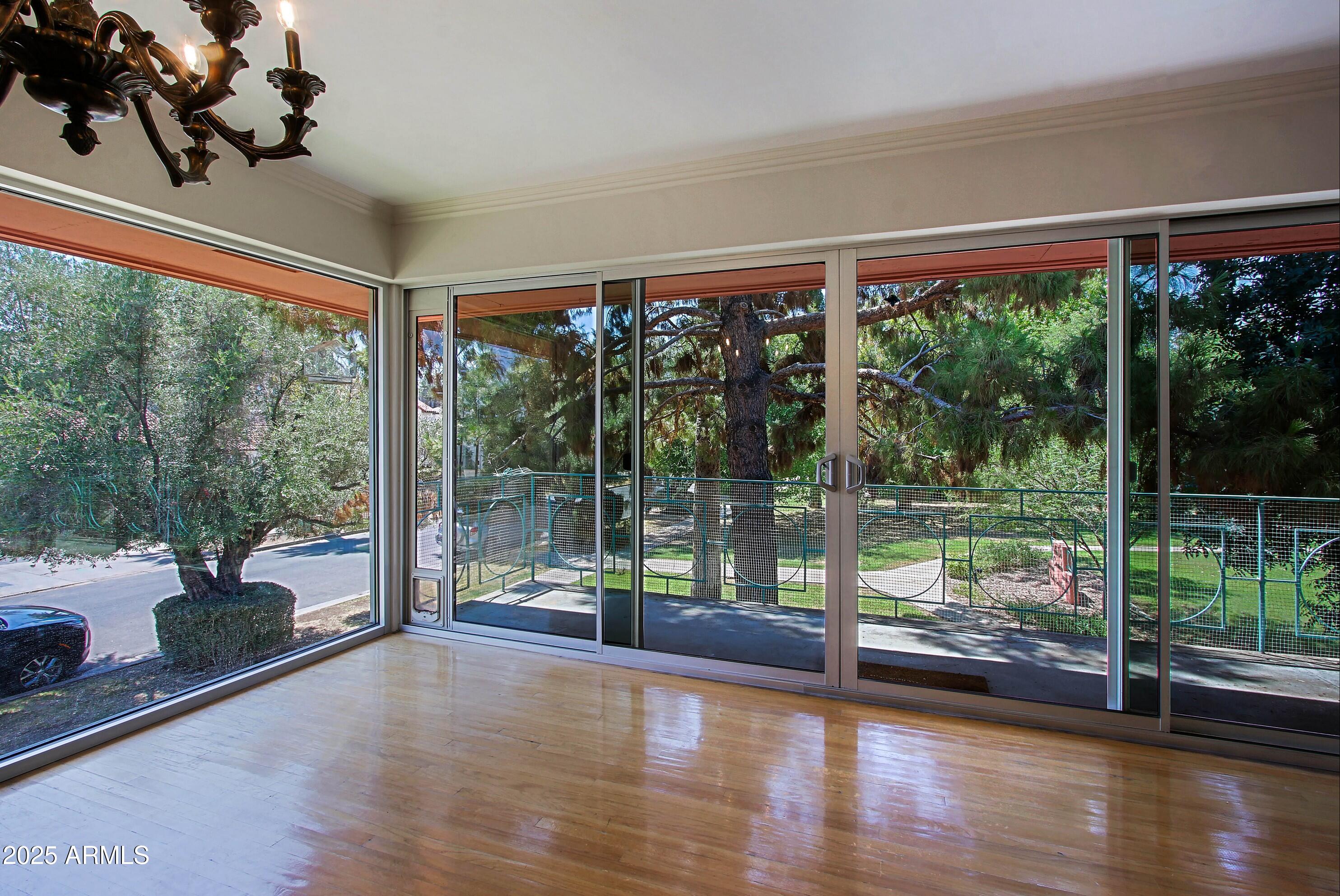 190 E CORONADO Road, 73