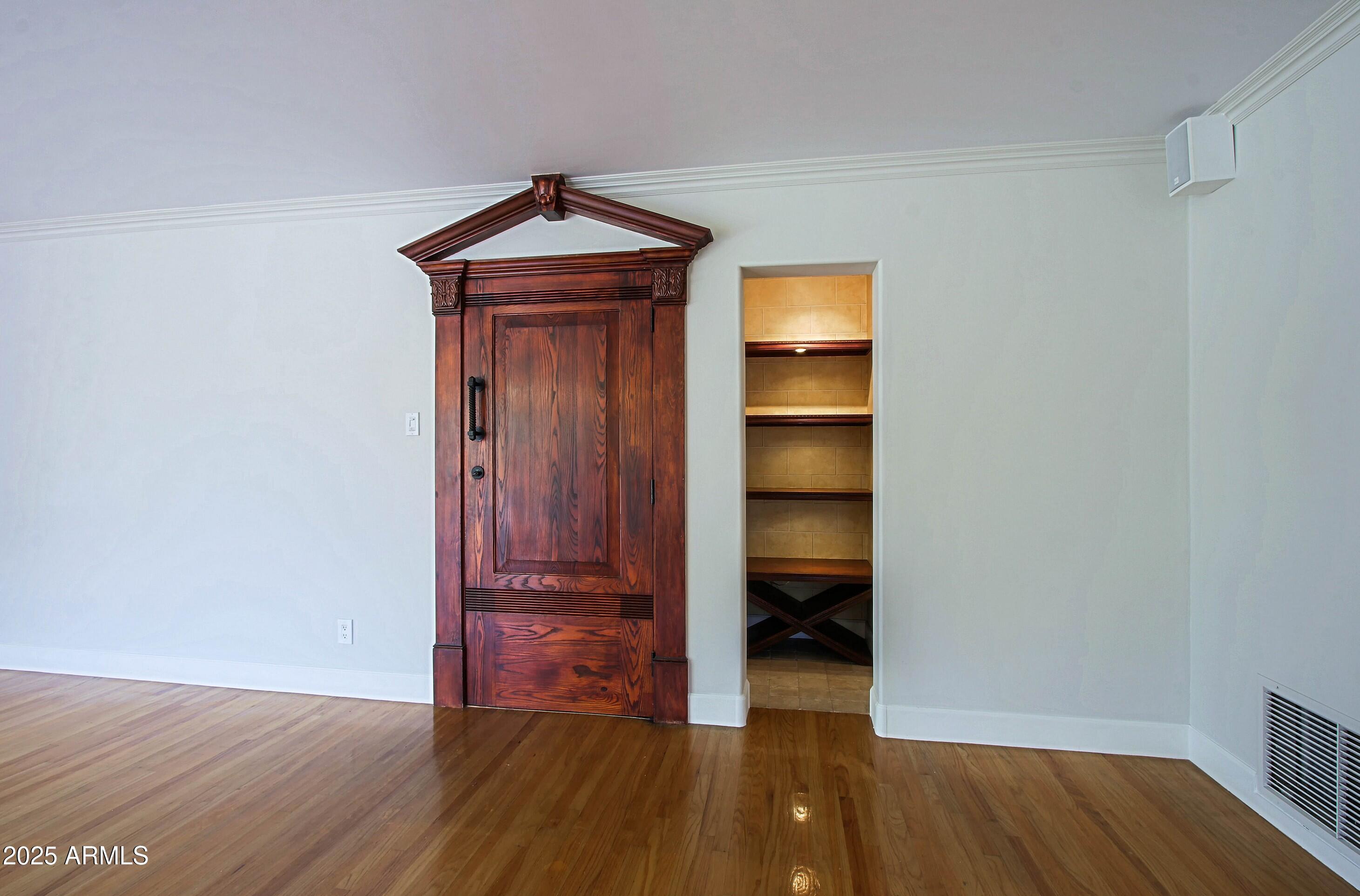 190 E CORONADO Road, 73