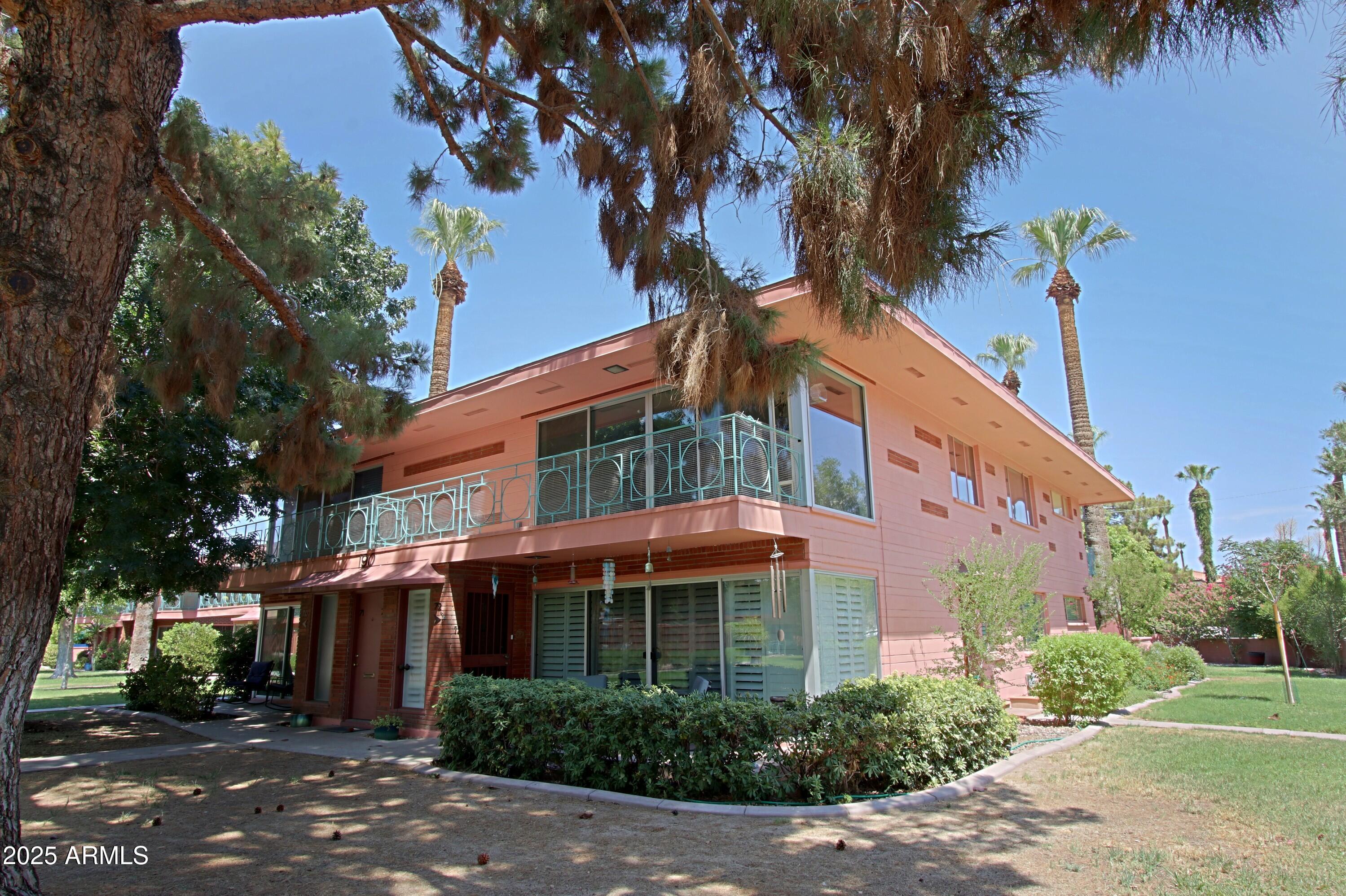 190 E CORONADO Road, 73